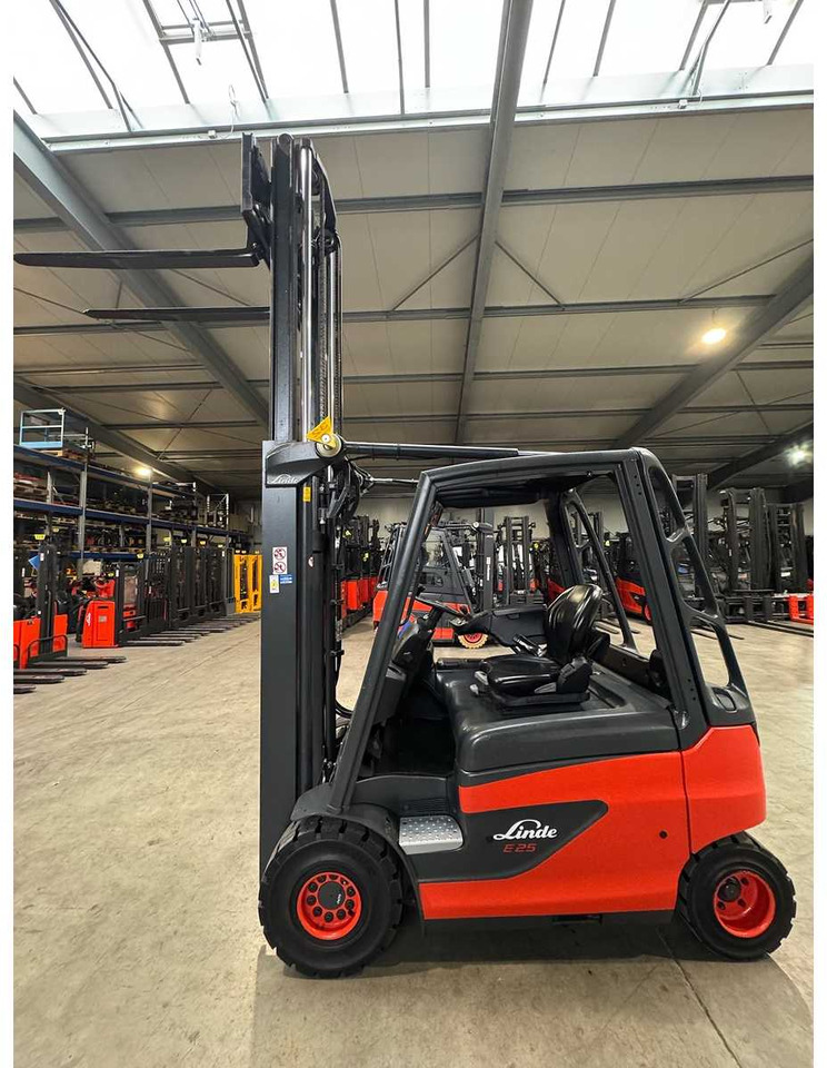 2016 SERVICE + UVV 12/2026 LINDE E25 2,500KG 4X TIRES NEW ELECTRIC FORKLIFT 10,007 HOURS - Gaffeltruck: billede 3 2016 SERVICE + UVV 12/2026 LINDE E25 2,500KG 4X TIRES NEW ELECTRIC FORKLIFT 10,007 HOURS - Gaffeltruck: billede 3
