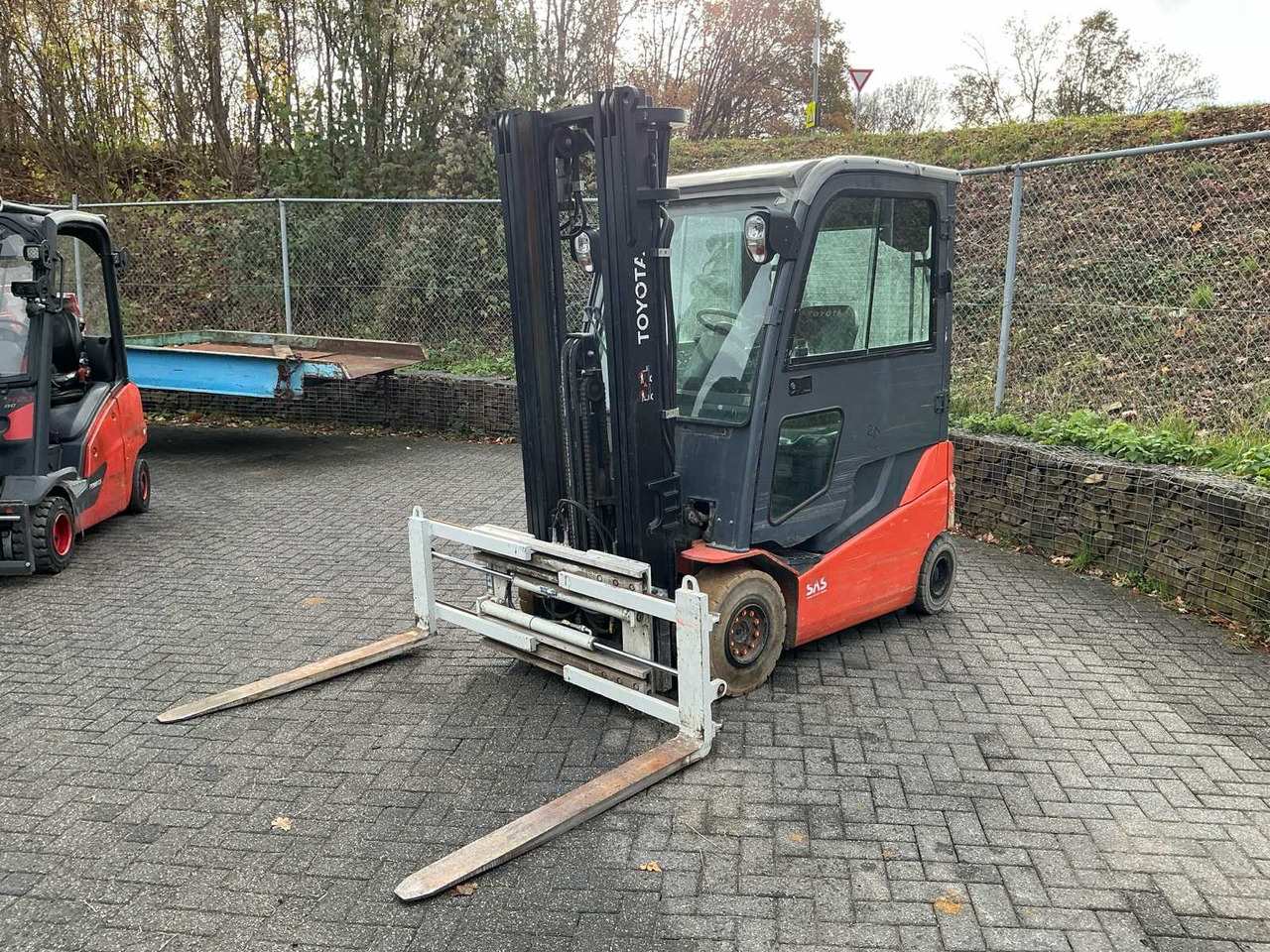 2017 TOYOTA 8FBMKT25 FORKLIFT - Gaffeltruck: billede 2 2017 TOYOTA 8FBMKT25 FORKLIFT - Gaffeltruck: billede 2