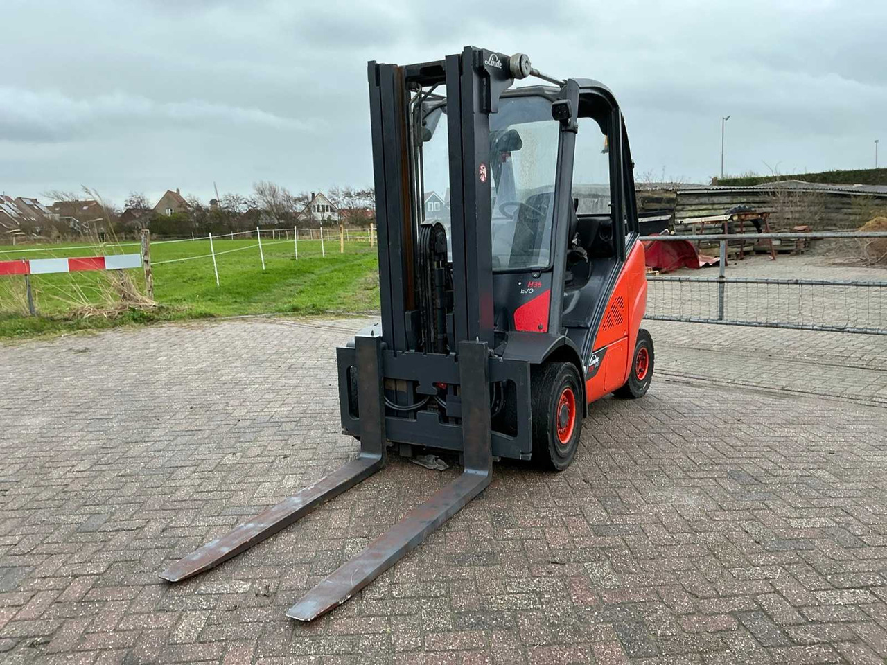 2018 LINDE H35D-02 FORKLIFT TRUCK - Gaffeltruck: billede 2 2018 LINDE H35D-02 FORKLIFT TRUCK - Gaffeltruck: billede 2