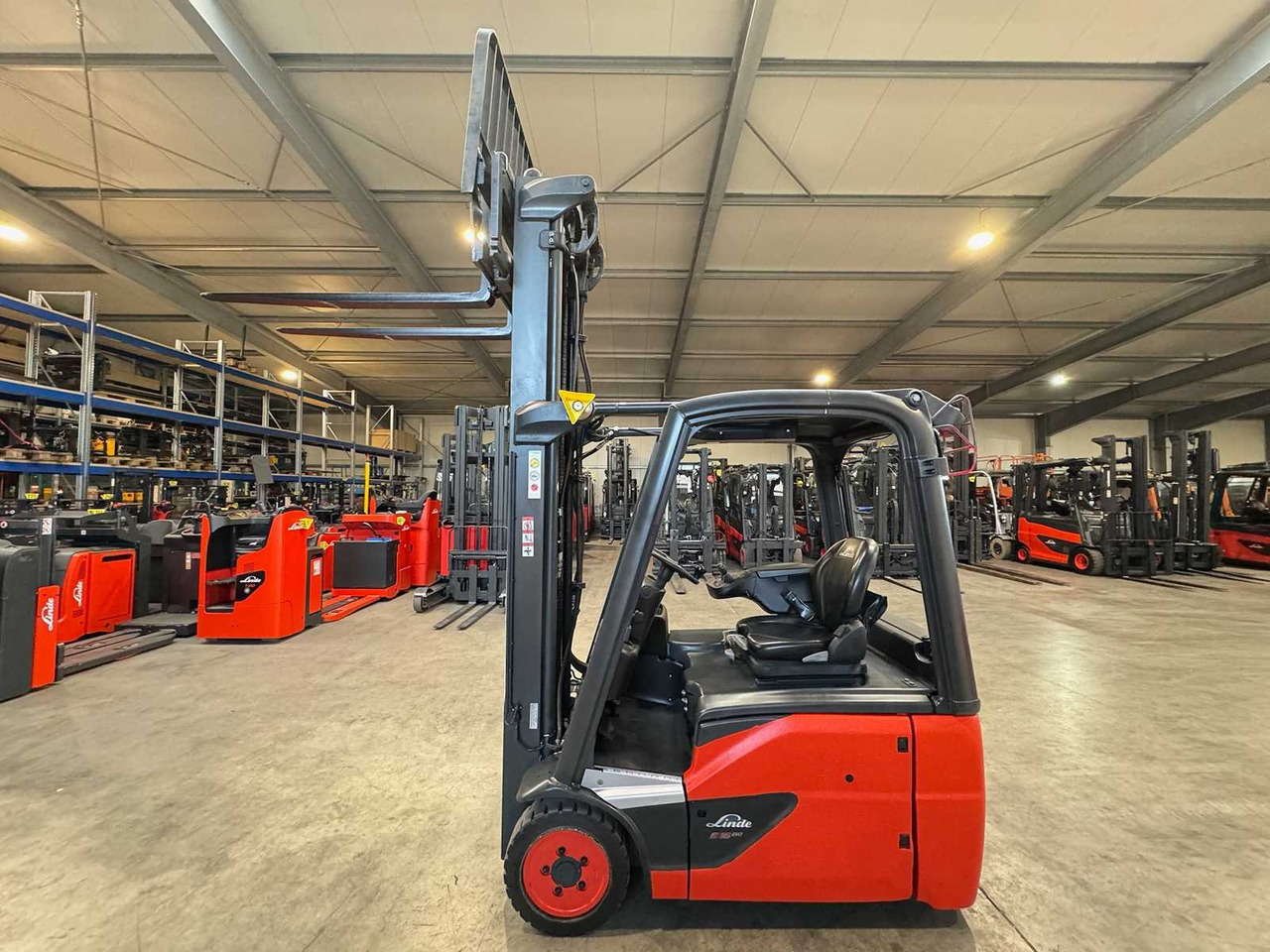 2018 SERVICE + UVV 08/2026 LINDE E16 LI-ION LITHIUM TRIPLEX 662CM ELECTRIC FORKLIFT 7,467 HOURS - Gaffeltruck: billede 2 2018 SERVICE + UVV 08/2026 LINDE E16 LI-ION LITHIUM TRIPLEX 662CM ELECTRIC FORKLIFT 7,467 HOURS - Gaffeltruck: billede 2