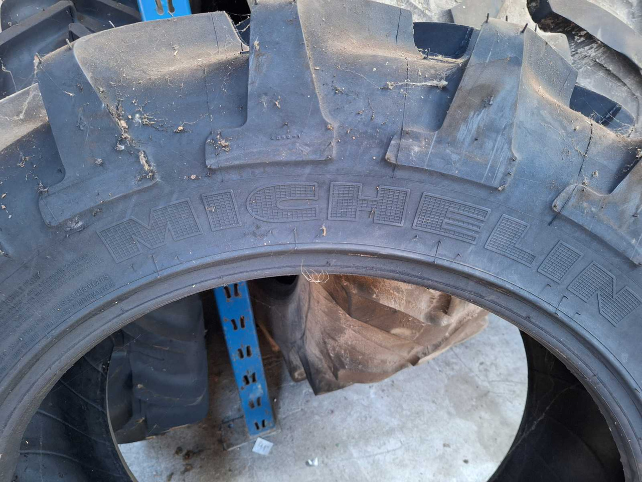 2x tractor tire Michelin 11.2-28 NEW - Dæk og fælge for Traktor: billede 4 2x tractor tire Michelin 11.2-28 NEW - Dæk og fælge for Traktor: billede 4