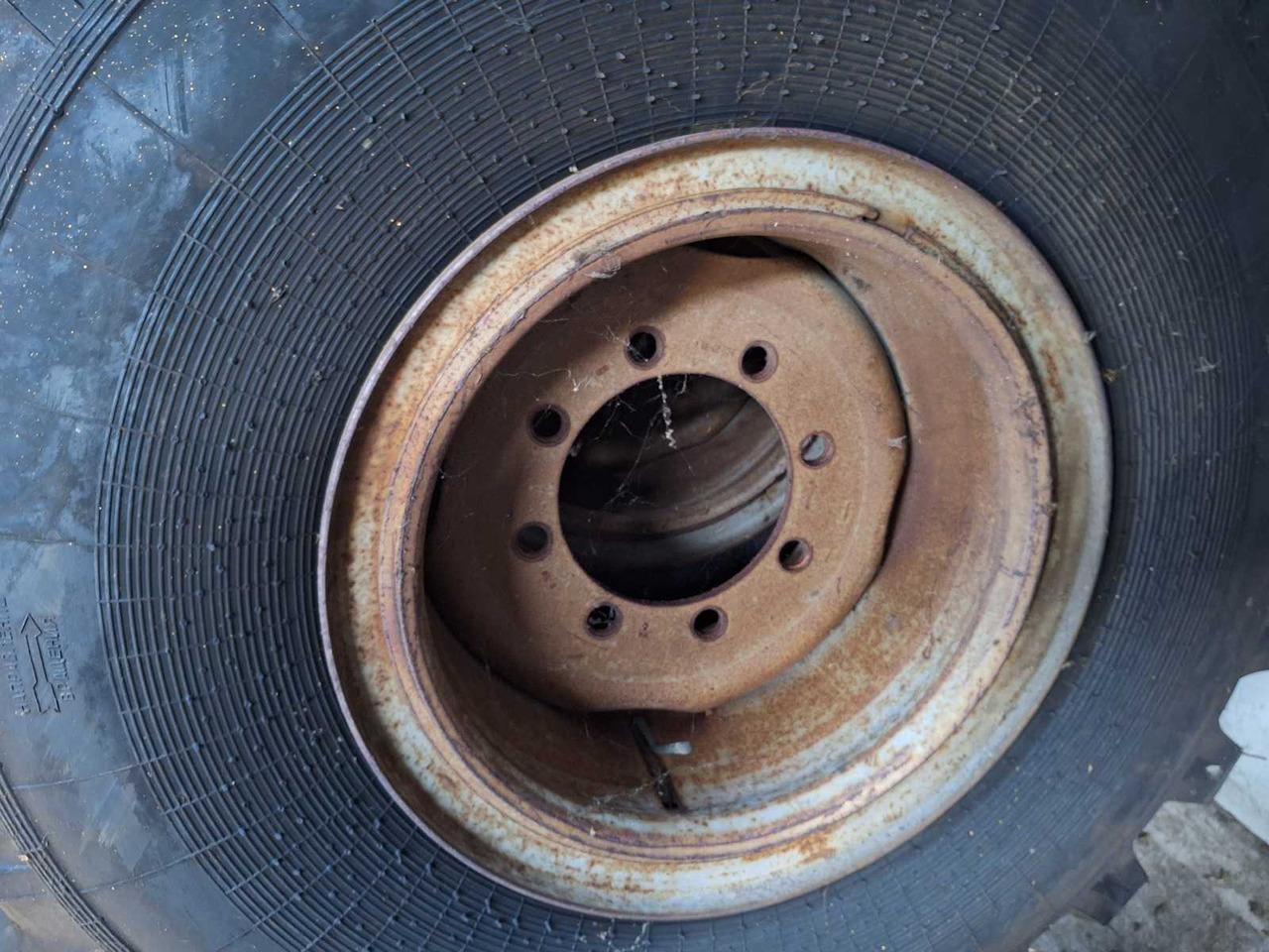 Agricultural tire loader 370-508/1400-20 on rims 8 holes NEW 2x - Dæk og fælge for Traktor: billede 4 Agricultural tire loader 370-508/1400-20 on rims 8 holes NEW 2x - Dæk og fælge for Traktor: billede 4