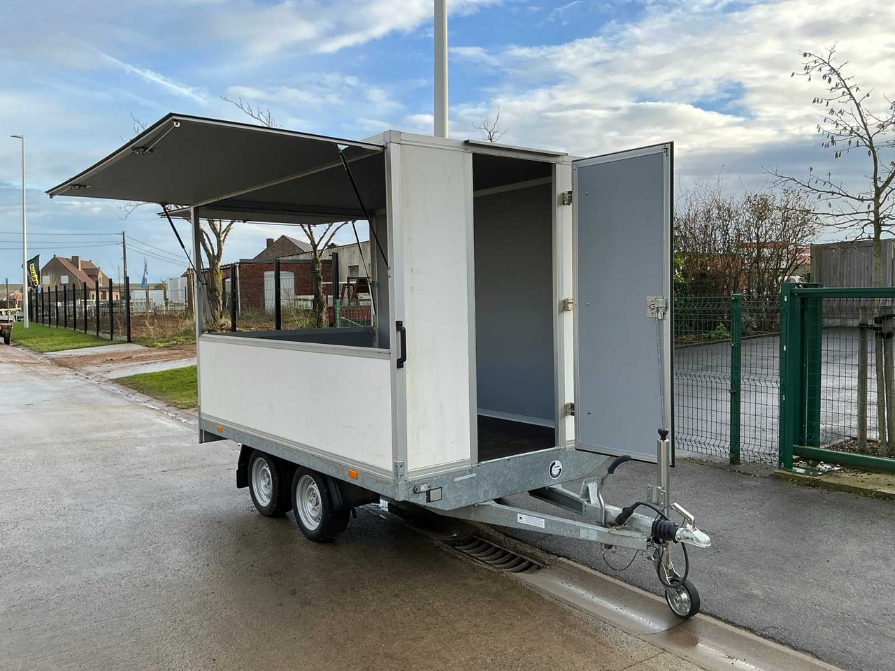 2023 HAPERT SAPPHIRE FOOD TRUCK - Anhænger: billede 2 2023 HAPERT SAPPHIRE FOOD TRUCK - Anhænger: billede 2