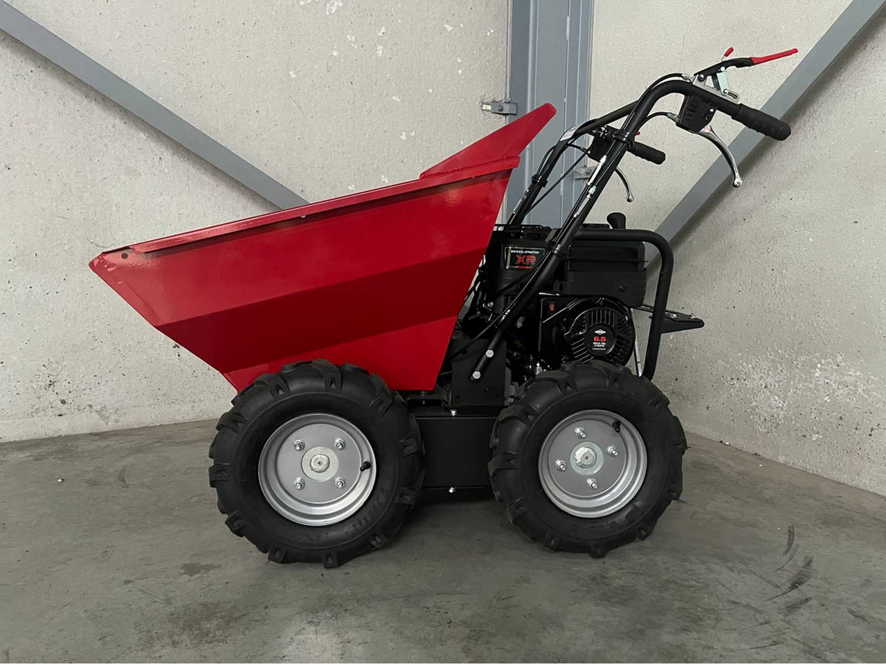 BRIGGS & STRATTON MOTORIZED WHEELBARROW - Mini Tipvogn: billede 2 BRIGGS & STRATTON MOTORIZED WHEELBARROW - Mini Tipvogn: billede 2