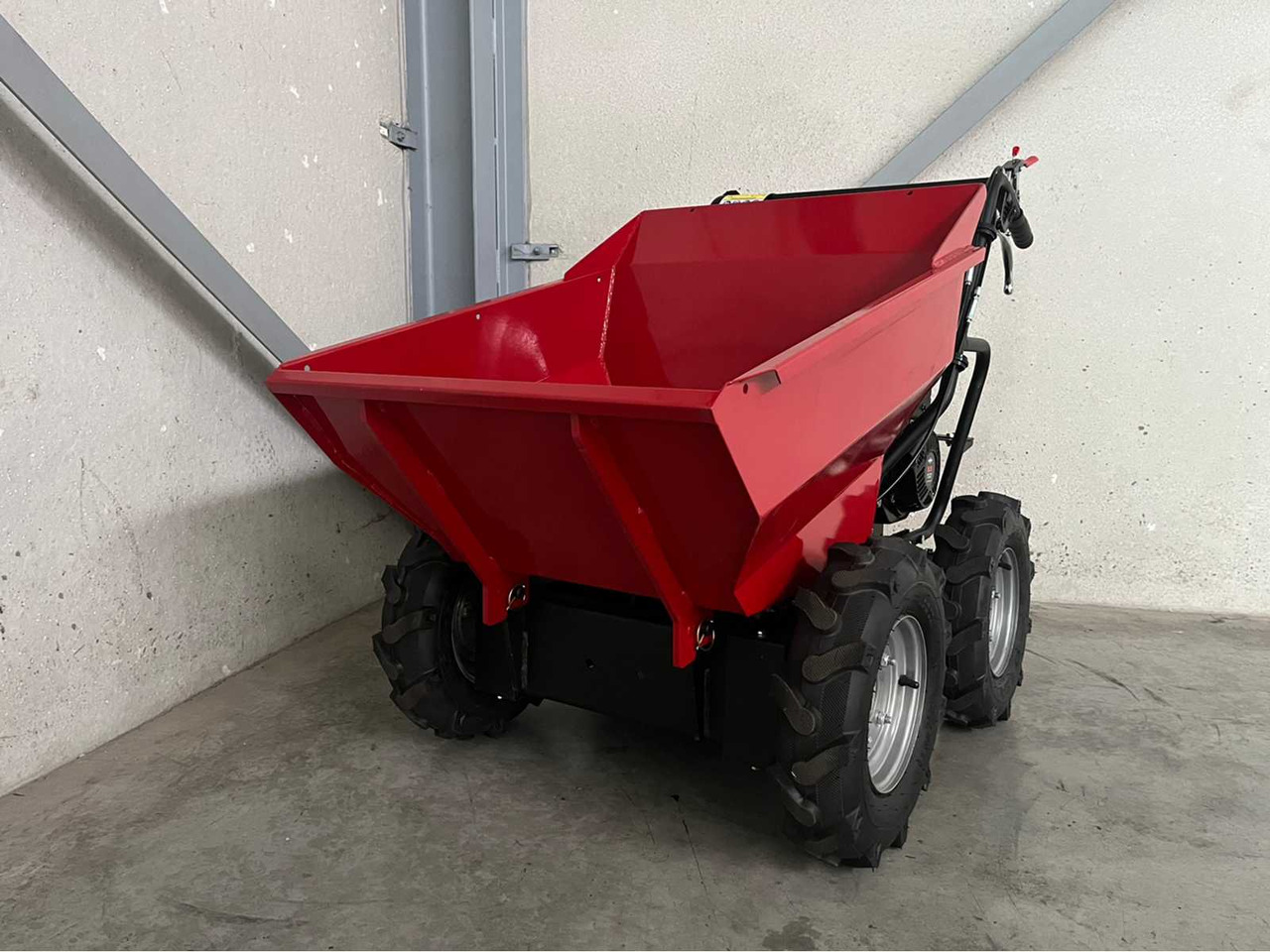 BRIGGS & STRATTON MOTORIZED WHEELBARROW - Mini Tipvogn: billede 4 BRIGGS & STRATTON MOTORIZED WHEELBARROW - Mini Tipvogn: billede 4