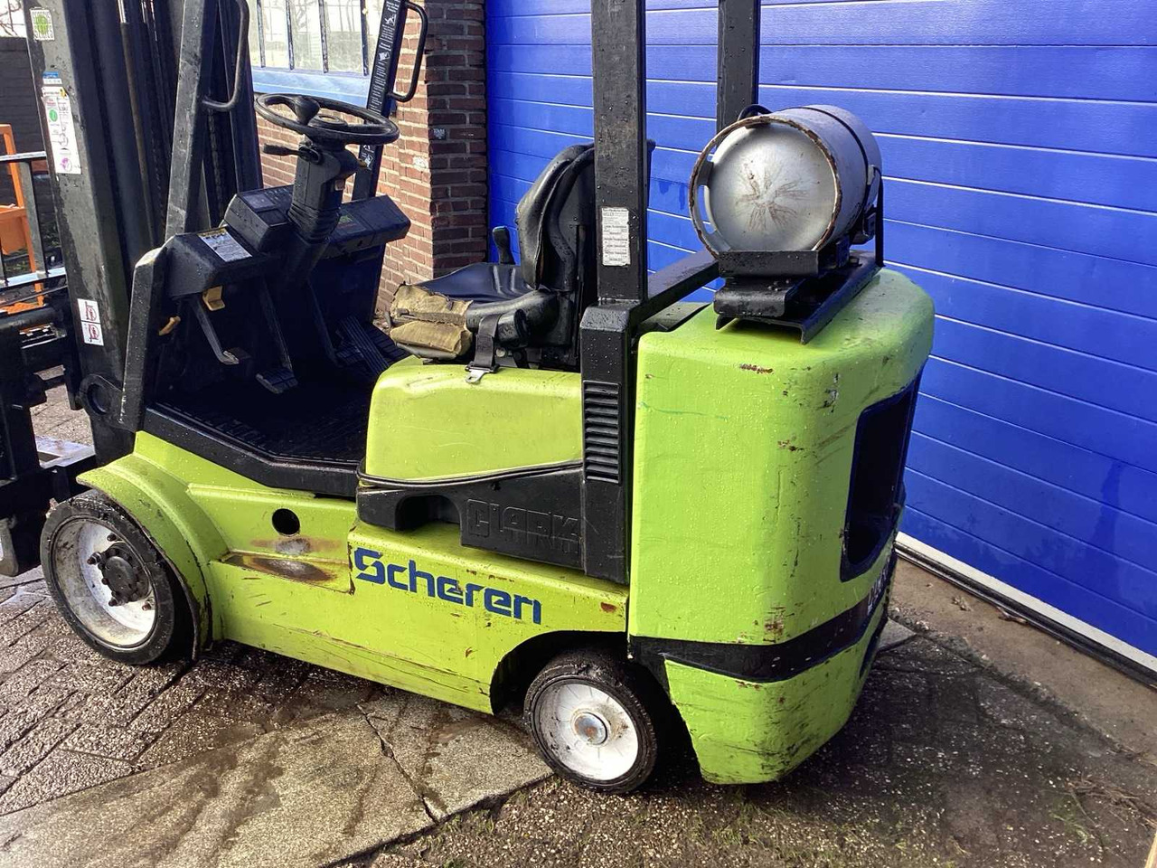 CLARK - 1999 - CGC30 - FORKLIFT 7300 MM - Gaffeltruck: billede 4 CLARK - 1999 - CGC30 - FORKLIFT 7300 MM - Gaffeltruck: billede 4