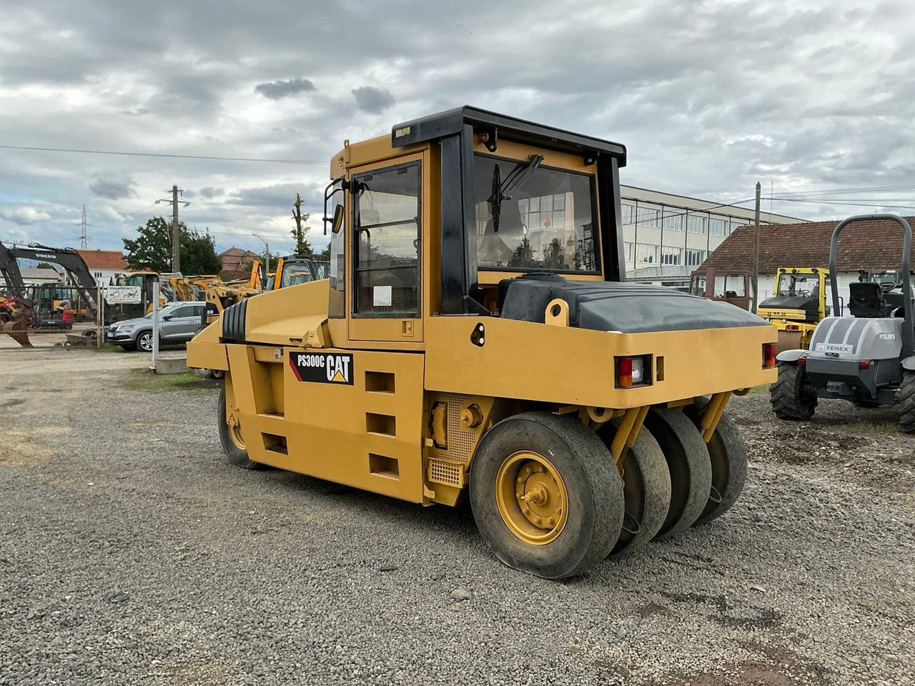 Caterpillar PS 300C - Gummihjulstromle: billede 1 Caterpillar PS 300C - Gummihjulstromle: billede 1