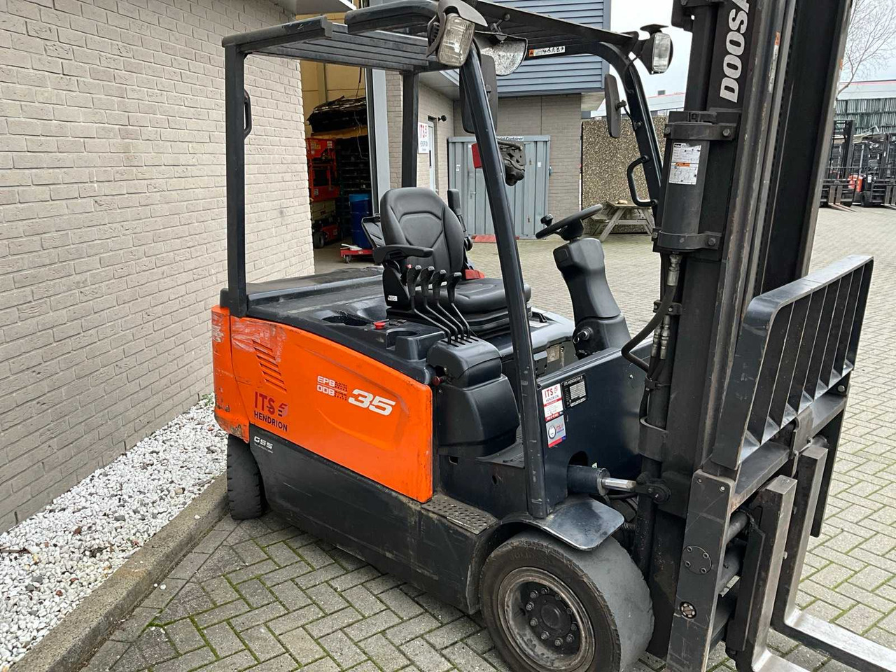 DOOSAN - B35X-7 - FORKLIFT - Gaffeltruck: billede 5 DOOSAN - B35X-7 - FORKLIFT - Gaffeltruck: billede 5