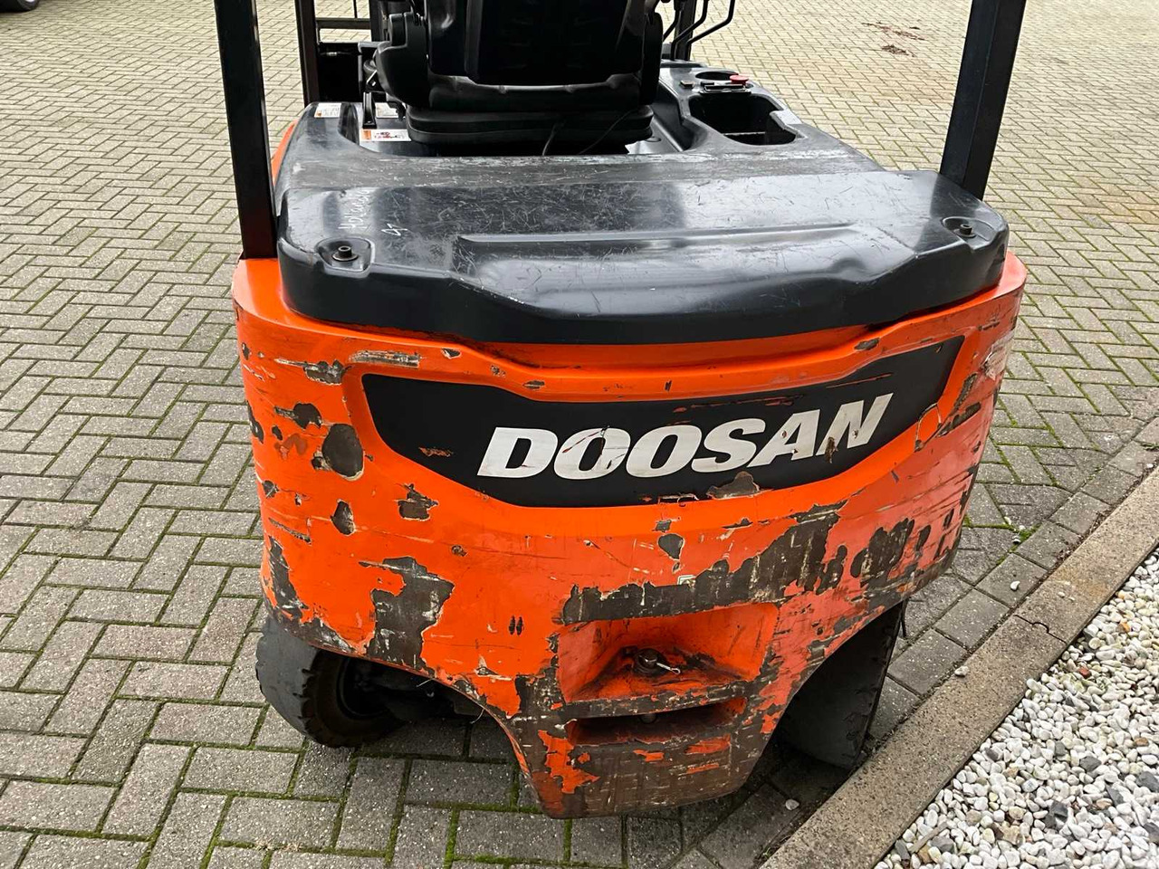 DOOSAN - B35X-7 - FORKLIFT - Gaffeltruck: billede 3 DOOSAN - B35X-7 - FORKLIFT - Gaffeltruck: billede 3