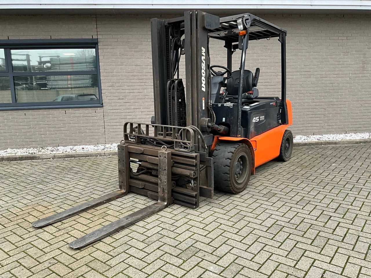 DOOSAN - B45X-5 - FORKLIFT - Gaffeltruck: billede 1 DOOSAN - B45X-5 - FORKLIFT - Gaffeltruck: billede 1