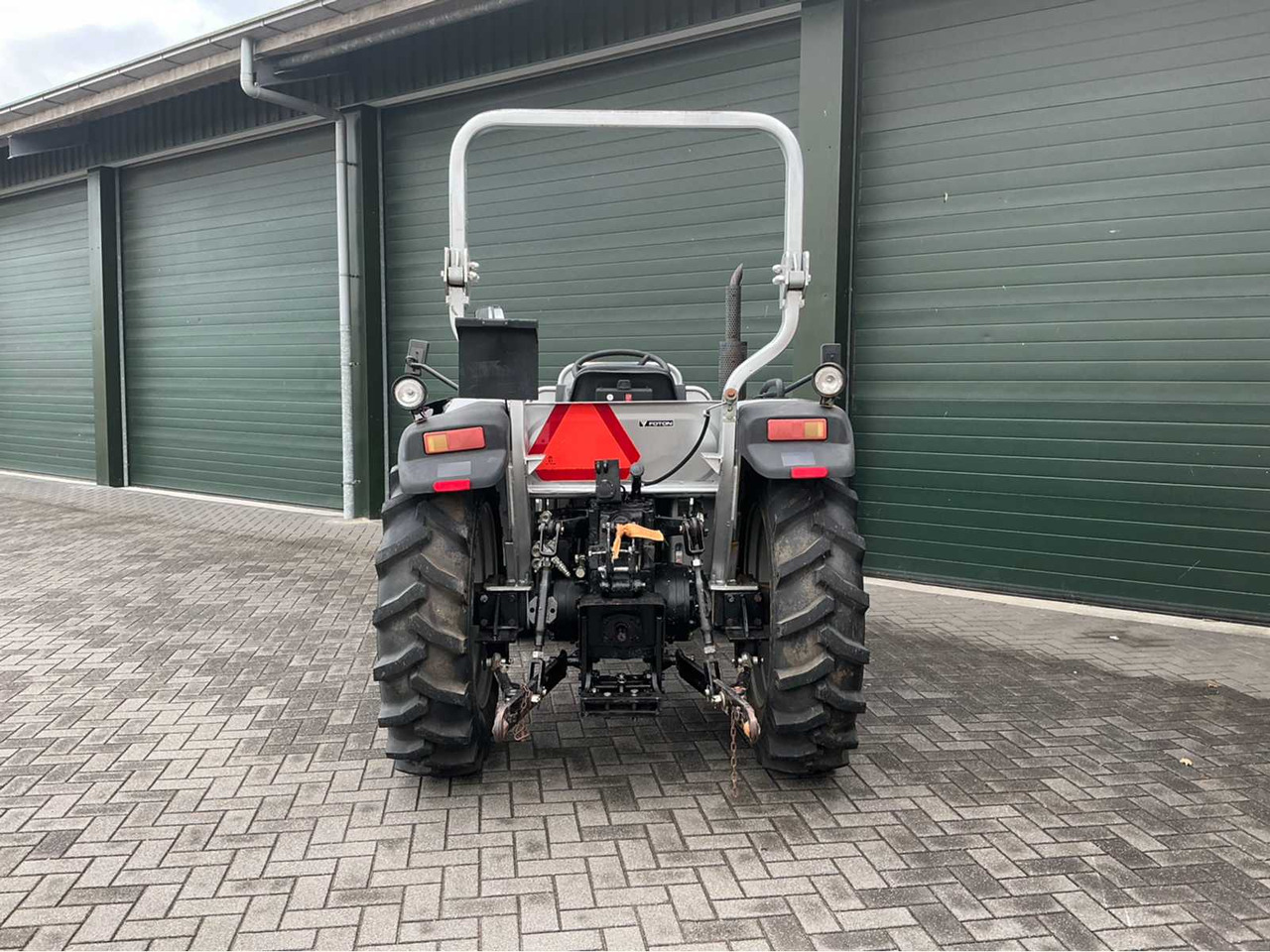 Euro Trac EURO TRAC - 2009 - F40II - ALL-WHEEL DRIVE FARM TRACTOR - Traktor: billede 5 Euro Trac EURO TRAC - 2009 - F40II - ALL-WHEEL DRIVE FARM TRACTOR - Traktor: billede 5