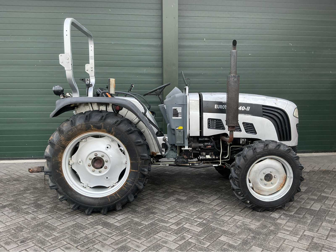 Euro Trac EURO TRAC - 2009 - F40II - ALL-WHEEL DRIVE FARM TRACTOR - Traktor: billede 2 Euro Trac EURO TRAC - 2009 - F40II - ALL-WHEEL DRIVE FARM TRACTOR - Traktor: billede 2