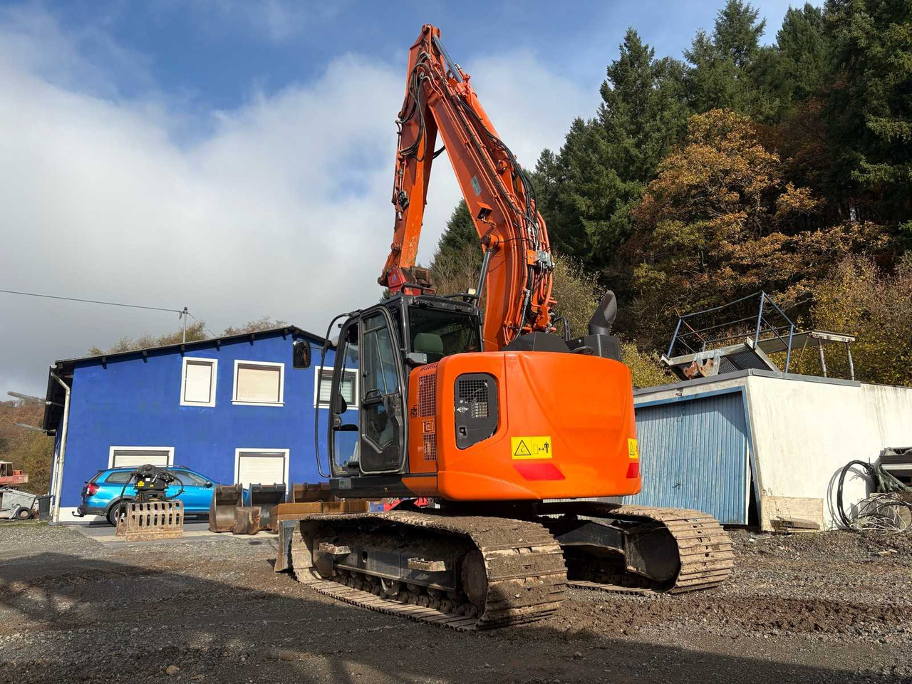 HITACHI ZX135US (2021) – CRAWLER EXCAVATOR WITH HUGE ACCESSORY PACKAGE - Gravemaskine: billede 3 HITACHI ZX135US (2021) – CRAWLER EXCAVATOR WITH HUGE ACCESSORY PACKAGE - Gravemaskine: billede 3