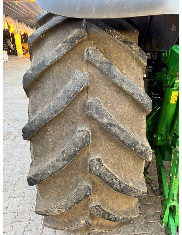 JOHN DEERE 6195 M - Traktor: billede 3 JOHN DEERE 6195 M - Traktor: billede 3