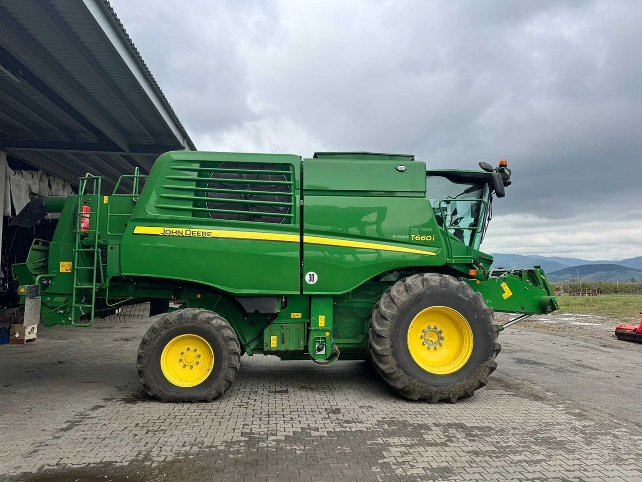 JOHN DEERE T660I - Mejetærsker: billede 1 JOHN DEERE T660I - Mejetærsker: billede 1