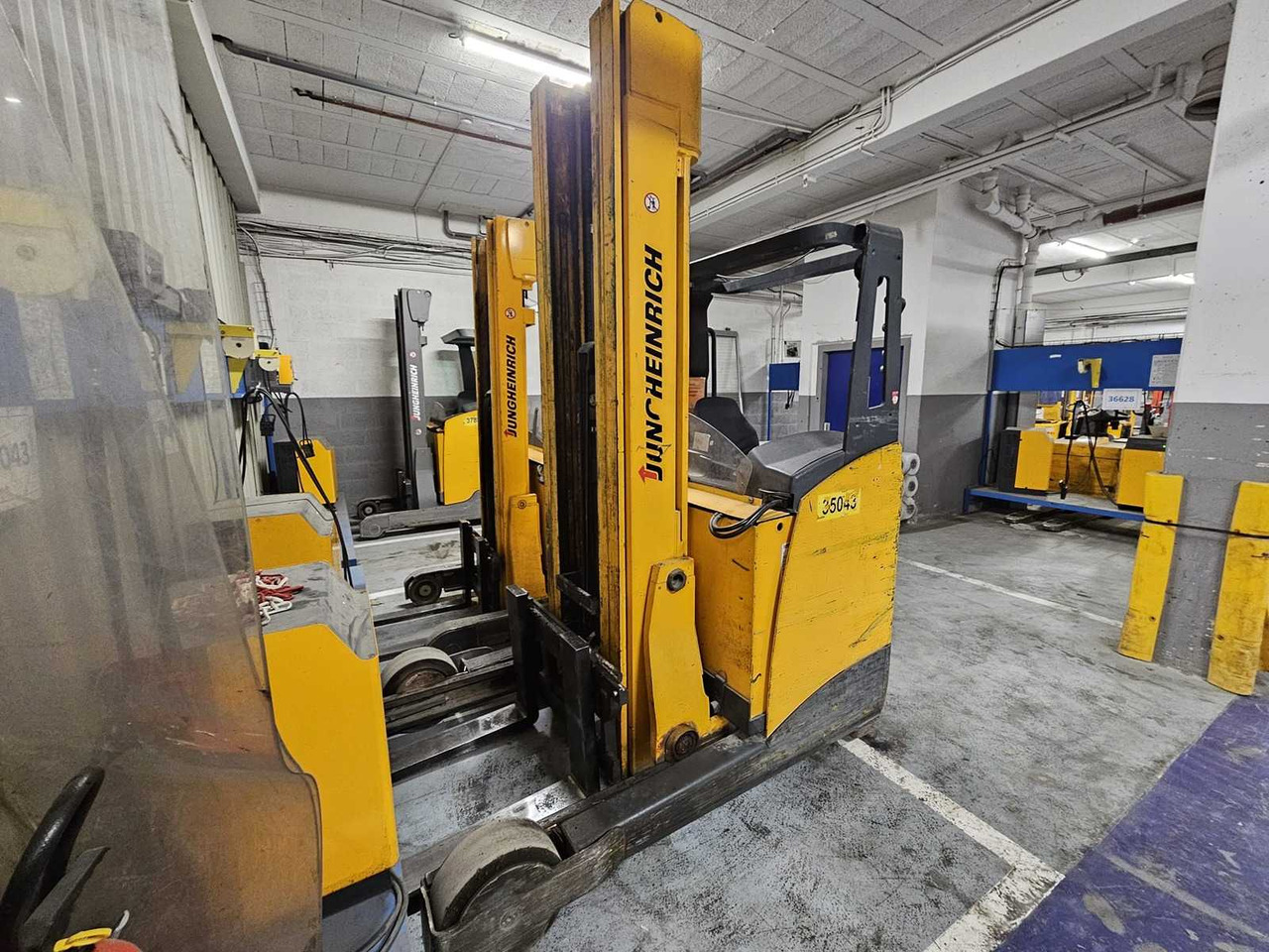 JUNGHEINRICH - 2007 - ETV 325 - FORKLIFT - Gaffeltruck: billede 2 JUNGHEINRICH - 2007 - ETV 325 - FORKLIFT - Gaffeltruck: billede 2