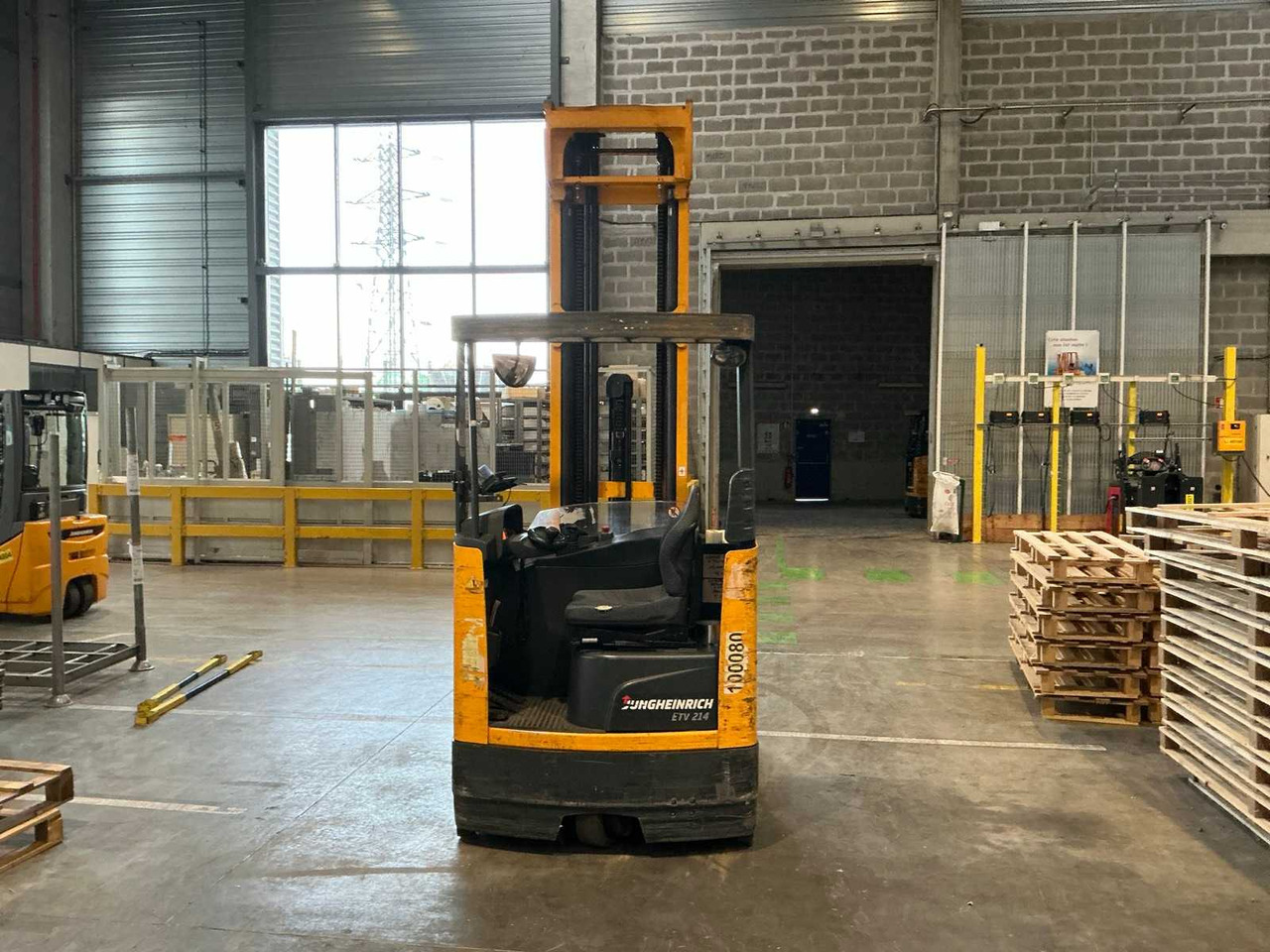 JUNGHEINRICH - 2014 - ETV 214 - REACH TRUCK - Gaffeltruck: billede 4 JUNGHEINRICH - 2014 - ETV 214 - REACH TRUCK - Gaffeltruck: billede 4