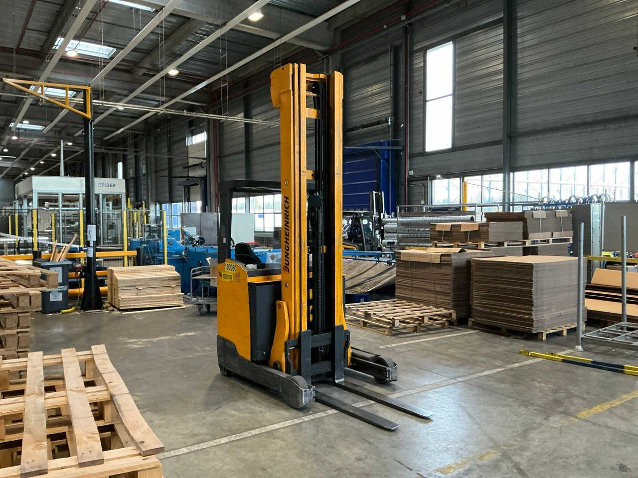 JUNGHEINRICH - 2014 - ETV 214 - REACH TRUCK - Gaffeltruck: billede 3 JUNGHEINRICH - 2014 - ETV 214 - REACH TRUCK - Gaffeltruck: billede 3