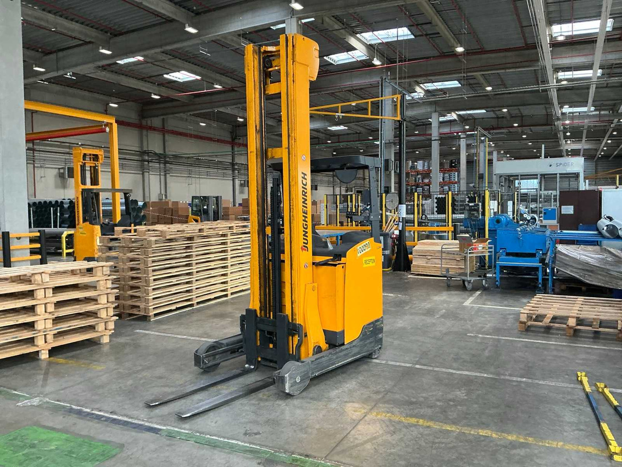 JUNGHEINRICH - 2015 - ETV214 - FORKLIFT - Gaffeltruck: billede 3 JUNGHEINRICH - 2015 - ETV214 - FORKLIFT - Gaffeltruck: billede 3