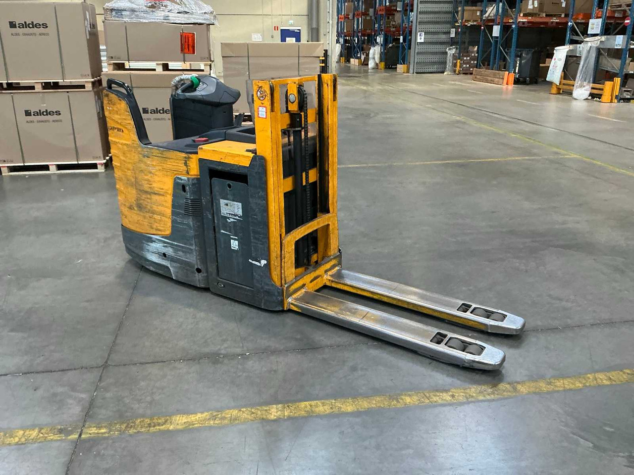 JUNGHEINRICH FORKLIFT - Gaffeltruck: billede 3 JUNGHEINRICH FORKLIFT - Gaffeltruck: billede 3