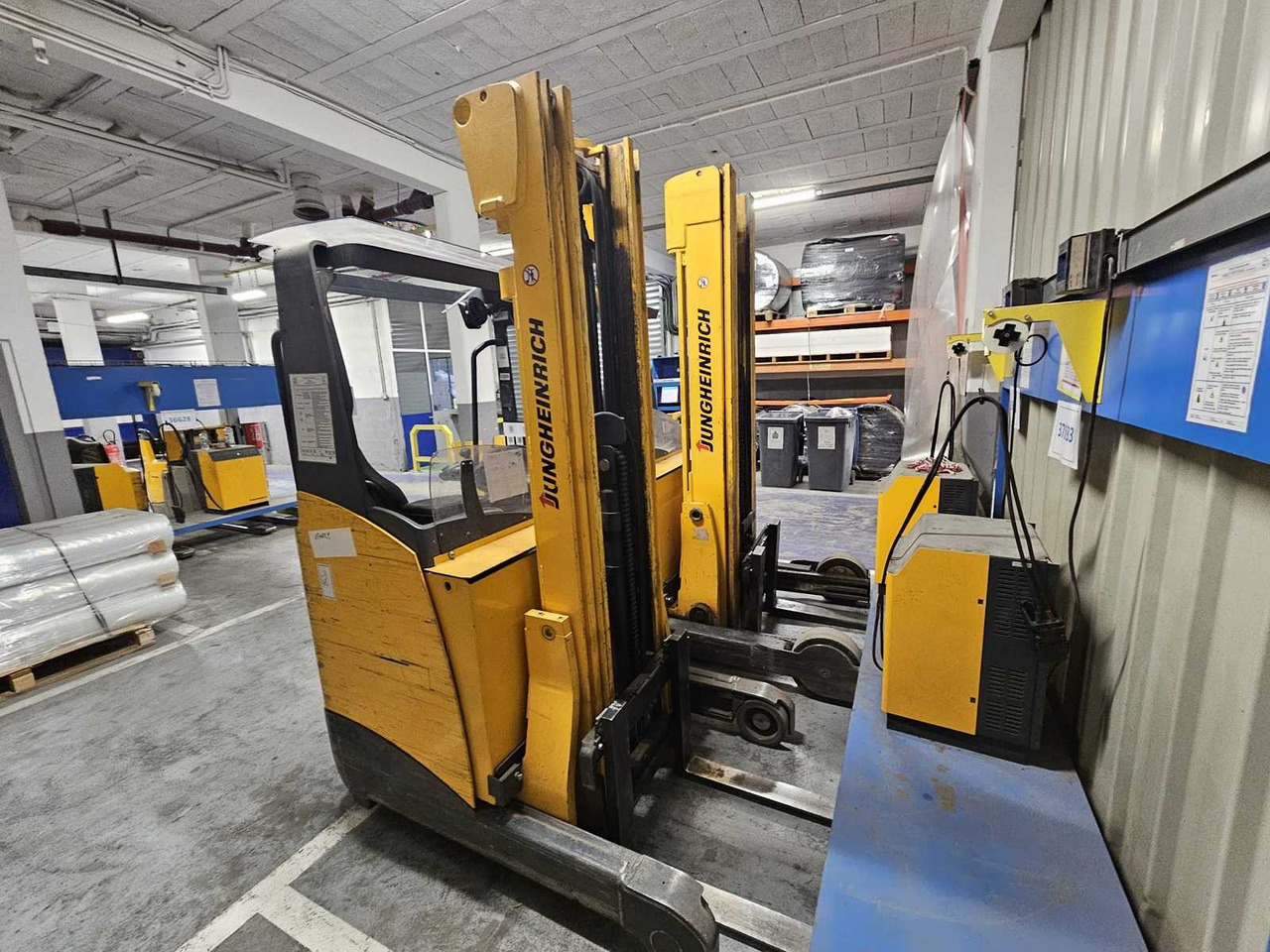 JUNGHEINRICH REACH TRUCK - Gaffeltruck: billede 1 JUNGHEINRICH REACH TRUCK - Gaffeltruck: billede 1