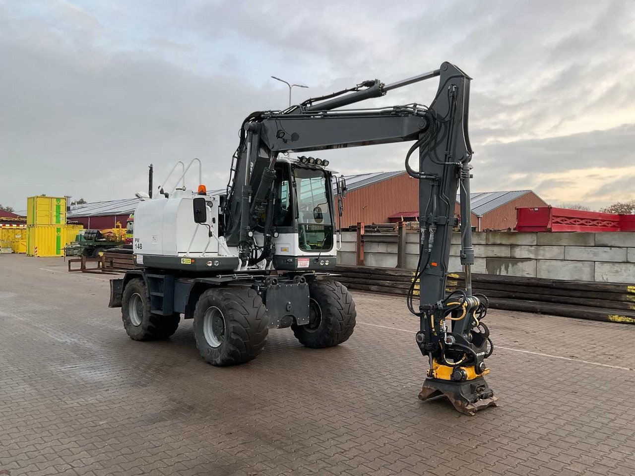 Komatsu PW148-10 - Hjulgravemaskine: billede 4 Komatsu PW148-10 - Hjulgravemaskine: billede 4