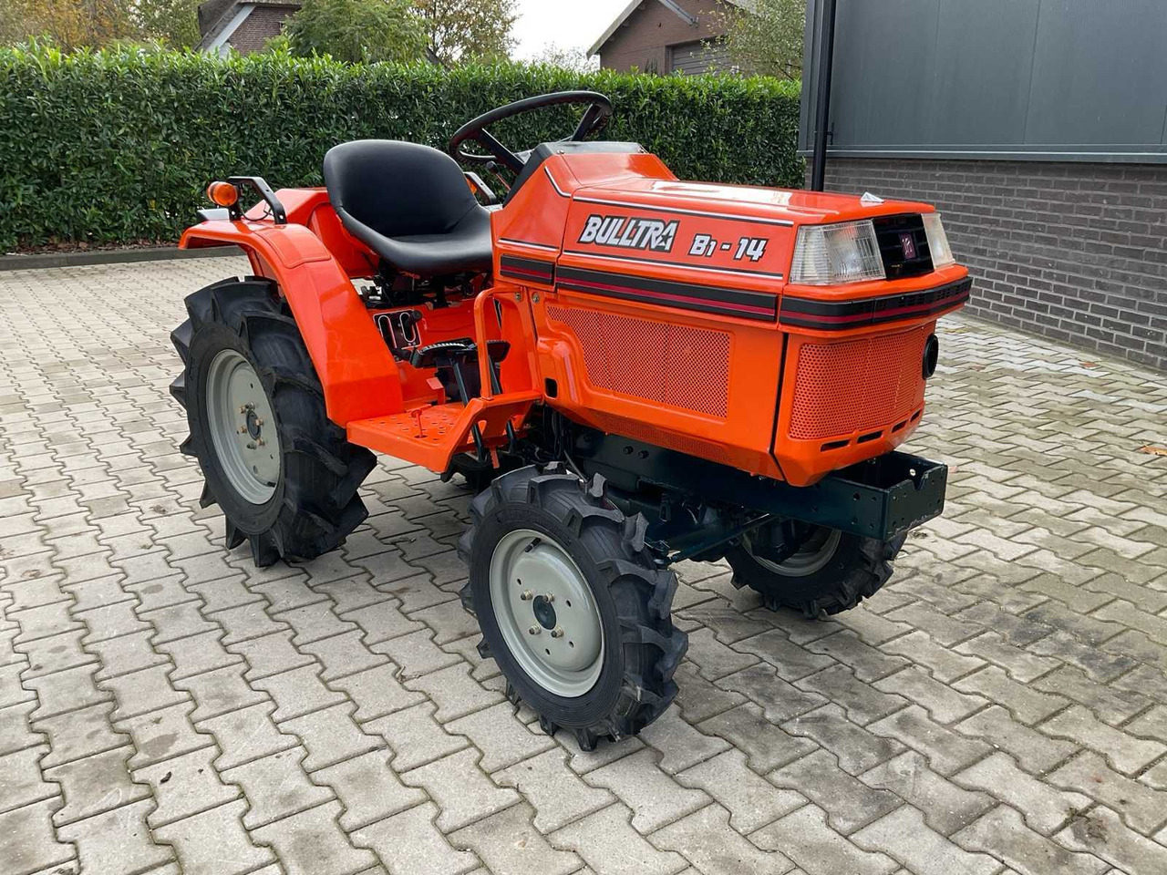 Kubota Bulltra B1-14DT - Minitraktor: billede 4 Kubota Bulltra B1-14DT - Minitraktor: billede 4