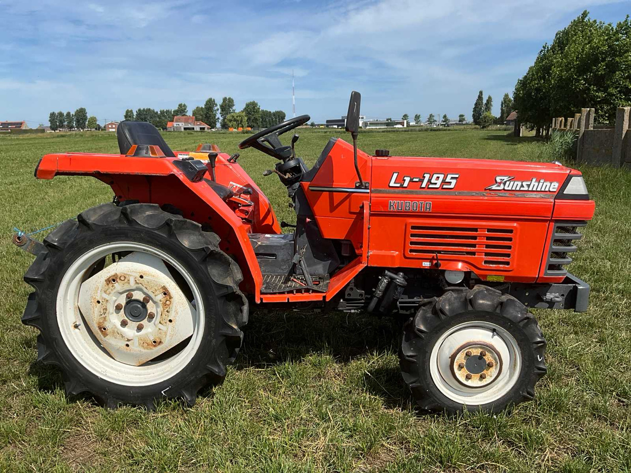 Kubota L1-195 - Minitraktor: billede 4 Kubota L1-195 - Minitraktor: billede 4