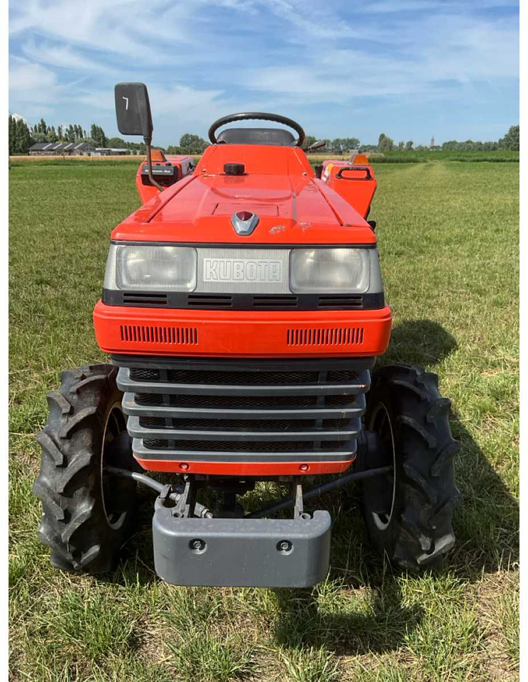 Kubota L1-195 - Minitraktor: billede 2 Kubota L1-195 - Minitraktor: billede 2
