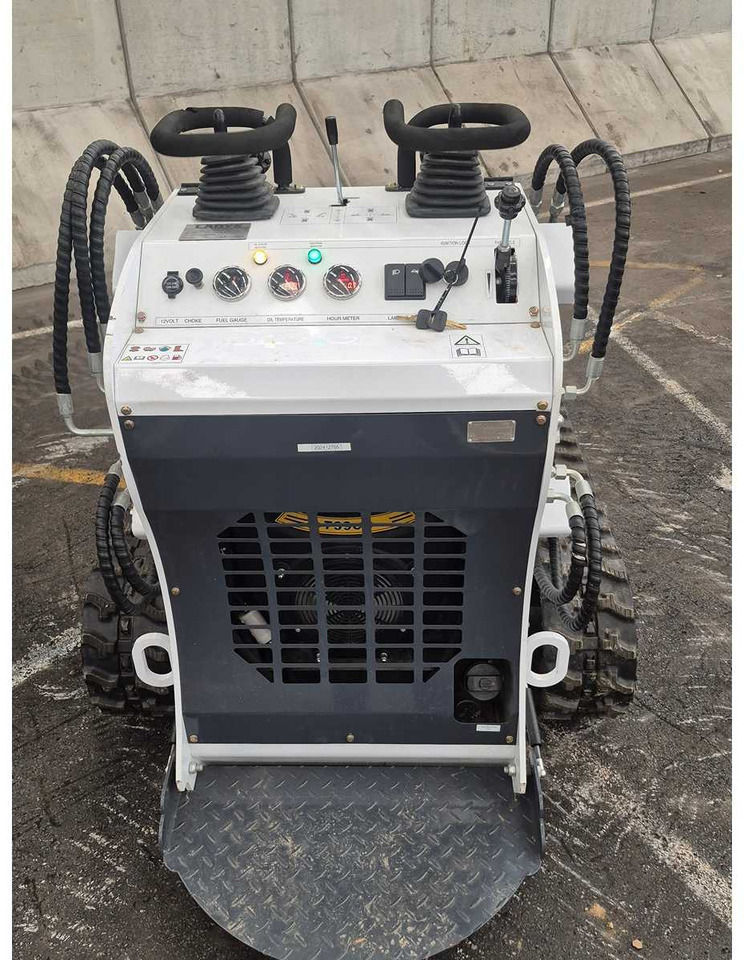 LADYS - 2025 - LA380 - SKID STEER LOADER - Skridstyret minilæsser på bånd: billede 3 LADYS - 2025 - LA380 - SKID STEER LOADER - Skridstyret minilæsser på bånd: billede 3