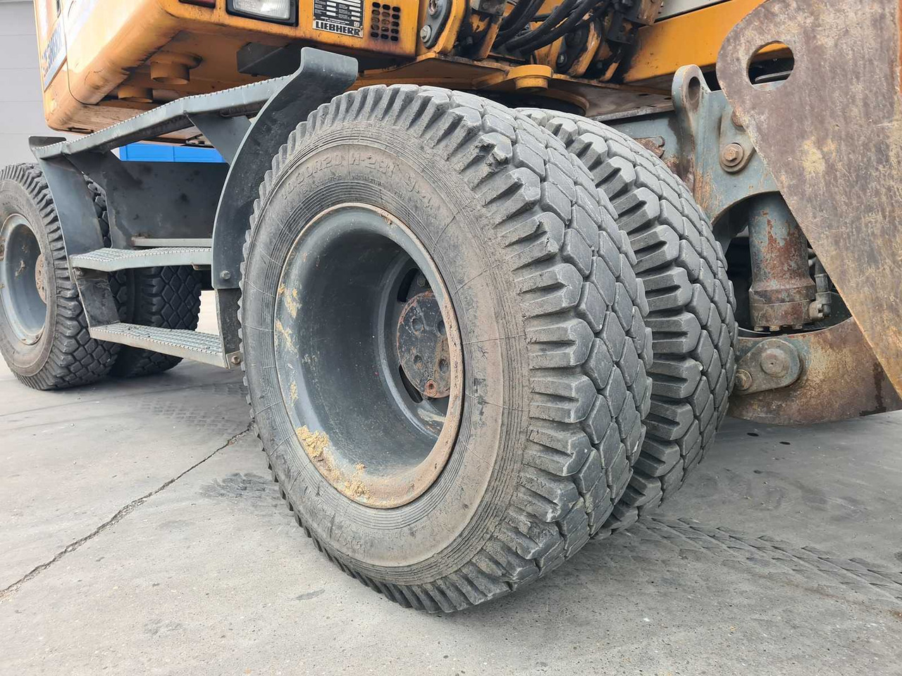 Hjulgravemaskine LIEBHERR - A900C - WHEELED EXCAVATOR - 2006: billede 17