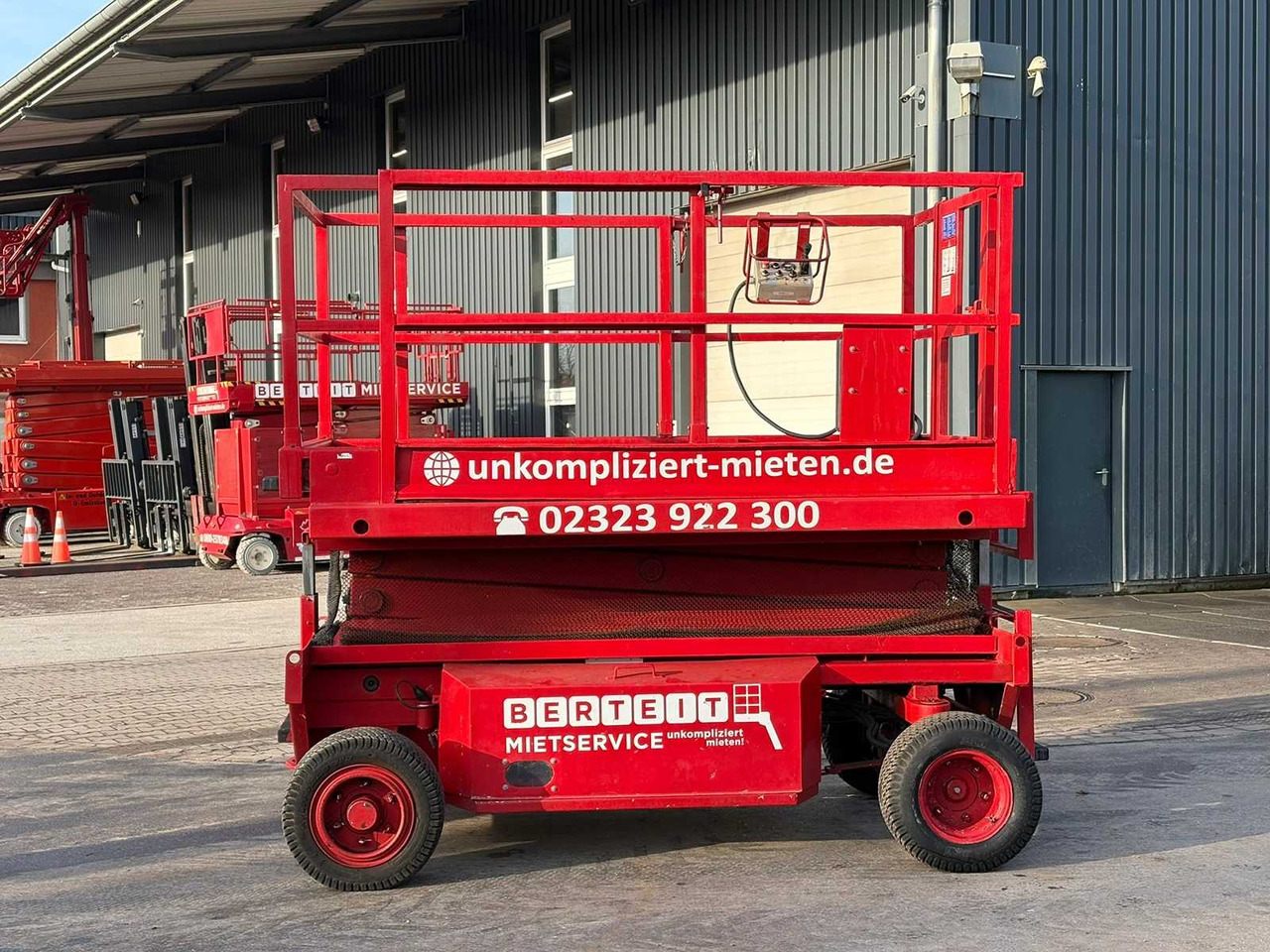 LIFTLUX - SL 83-16 - LIFTLUX SL 83-16 - 1995 - Lift: billede 2 LIFTLUX - SL 83-16 - LIFTLUX SL 83-16 - 1995 - Lift: billede 2