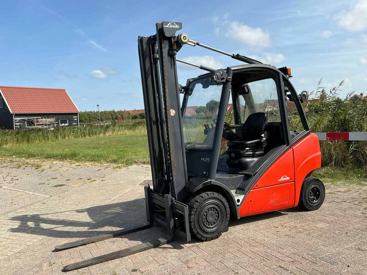 LINDE H25D FORKLIFT TRUCK - Gaffeltruck: billede 2 LINDE H25D FORKLIFT TRUCK - Gaffeltruck: billede 2