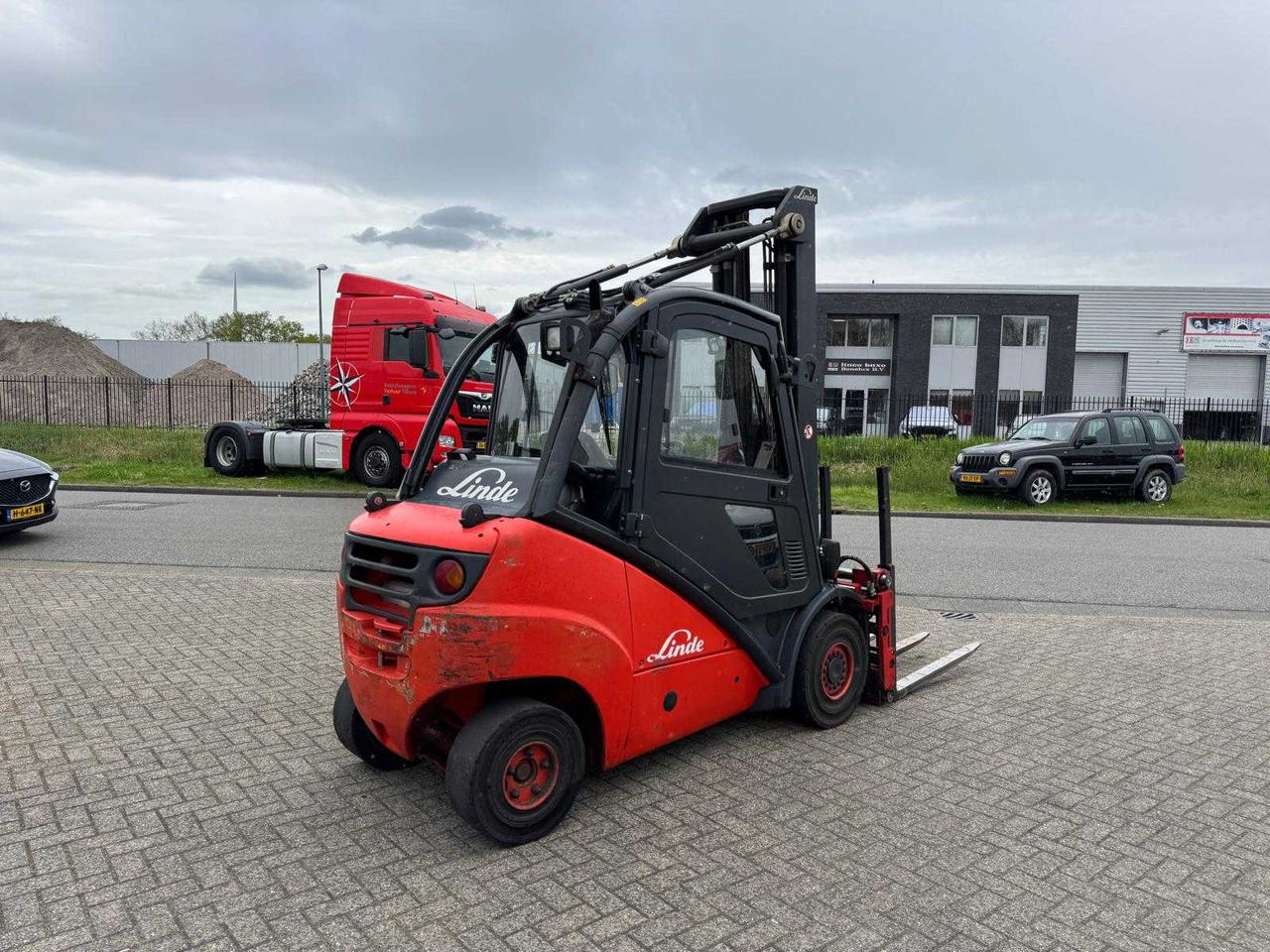 LINDE - H30 - FORKLIFT TRUCKS - 2006 - Gaffeltruck: billede 2 LINDE - H30 - FORKLIFT TRUCKS - 2006 - Gaffeltruck: billede 2