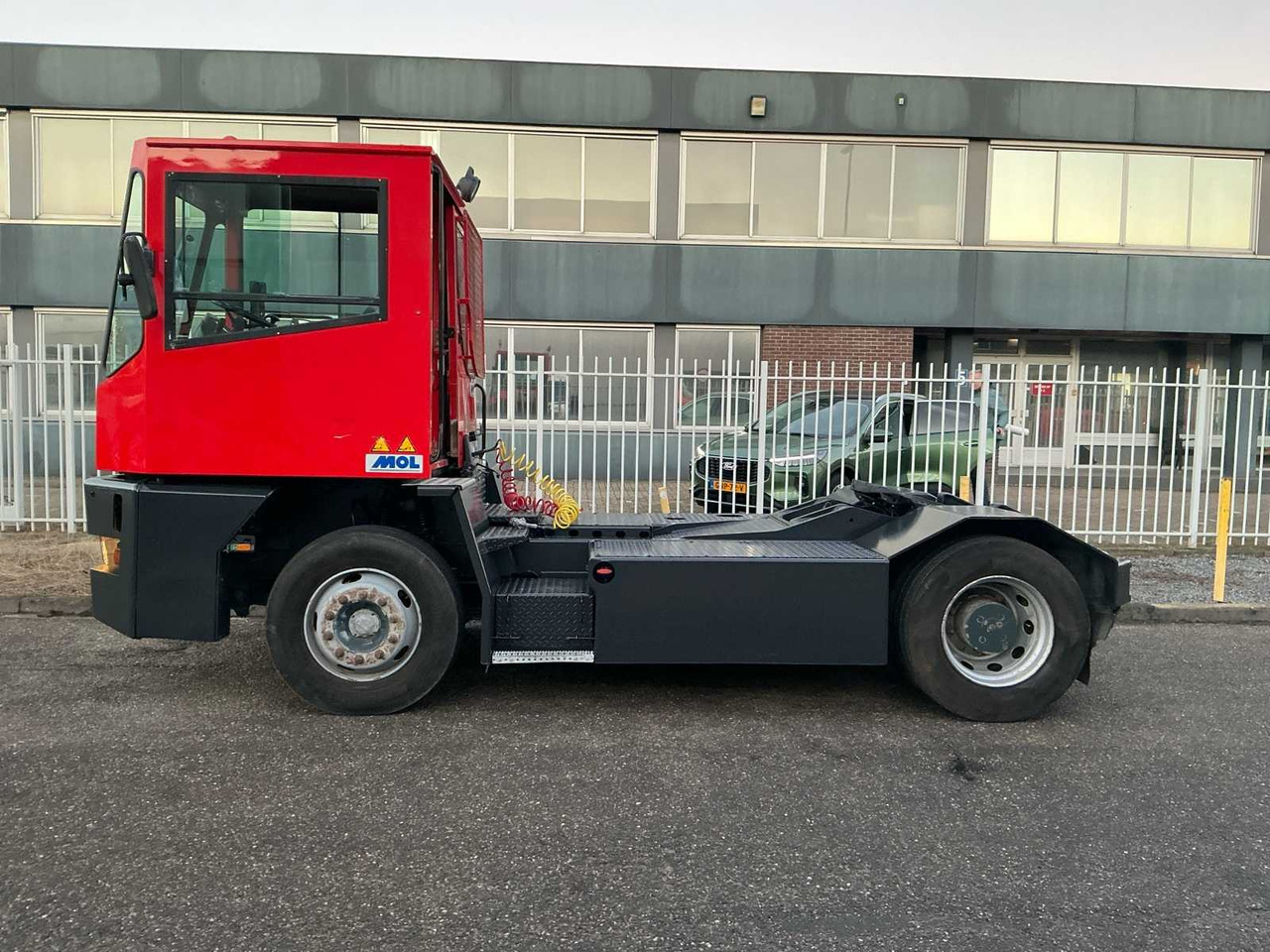 2005 MOL YT200/4X2 TERMINAL TRUCK - Lastbil: billede 3 2005 MOL YT200/4X2 TERMINAL TRUCK - Lastbil: billede 3