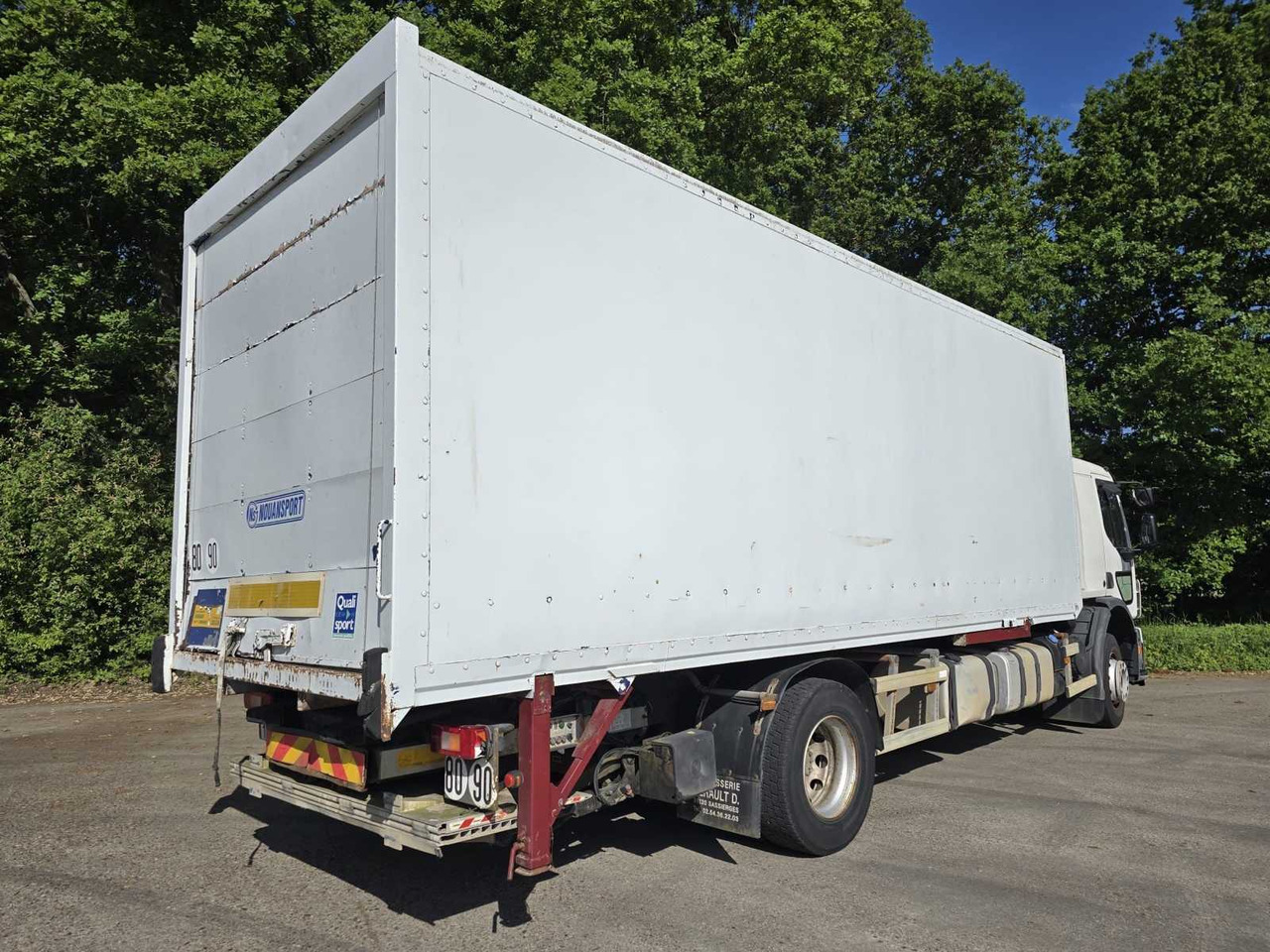 2010 VOLVO FE260 - RIGID WITH TAILGATE - 7.1L DIESEL – AIR-CONDITIONED - Lastbil: billede 4 2010 VOLVO FE260 - RIGID WITH TAILGATE - 7.1L DIESEL – AIR-CONDITIONED - Lastbil: billede 4