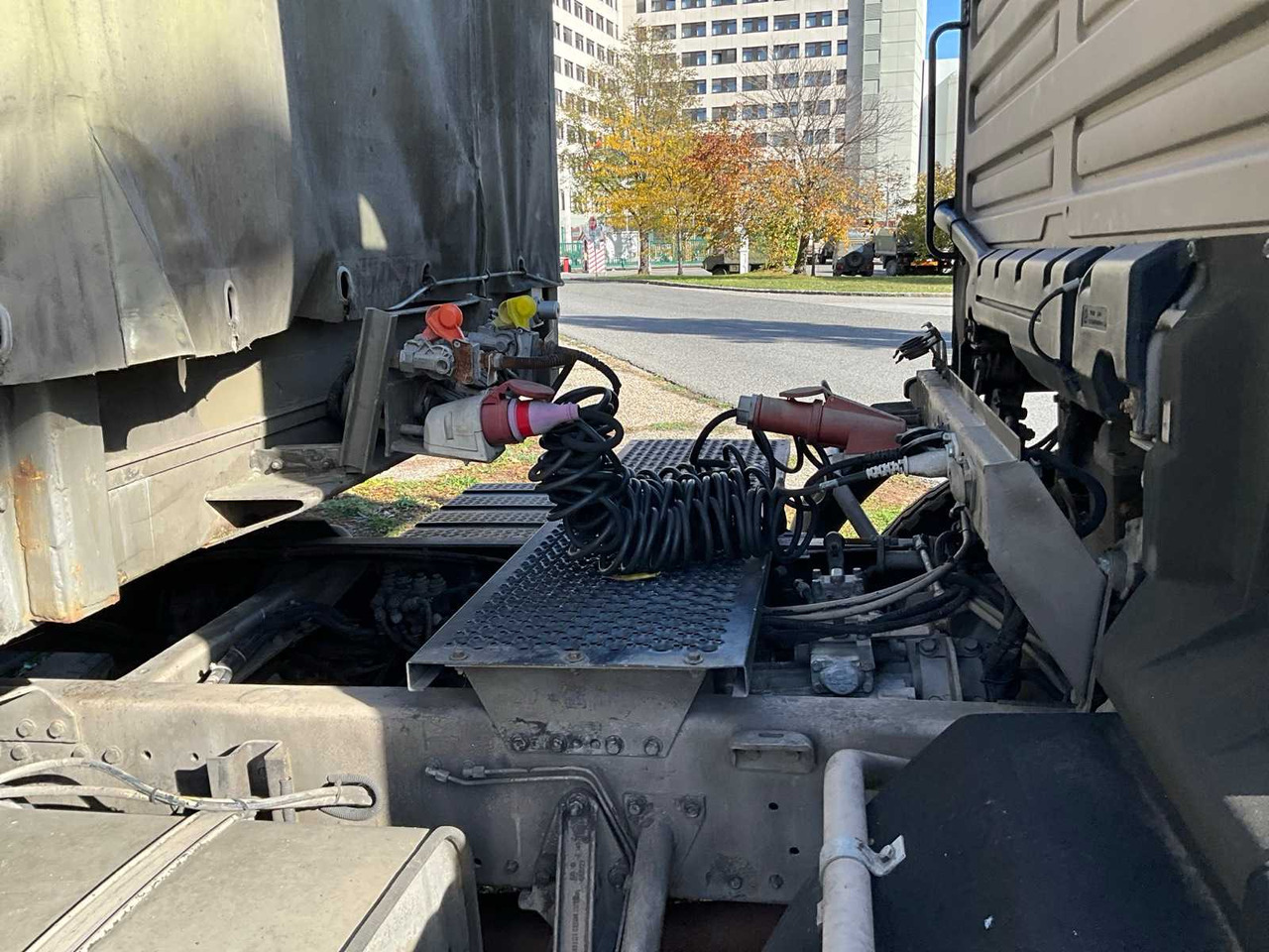 Lastbil TRACTOR UNIT WITH SEMI-TRAILER: billede 19 Lastbil TRACTOR UNIT WITH SEMI-TRAILER: billede 19