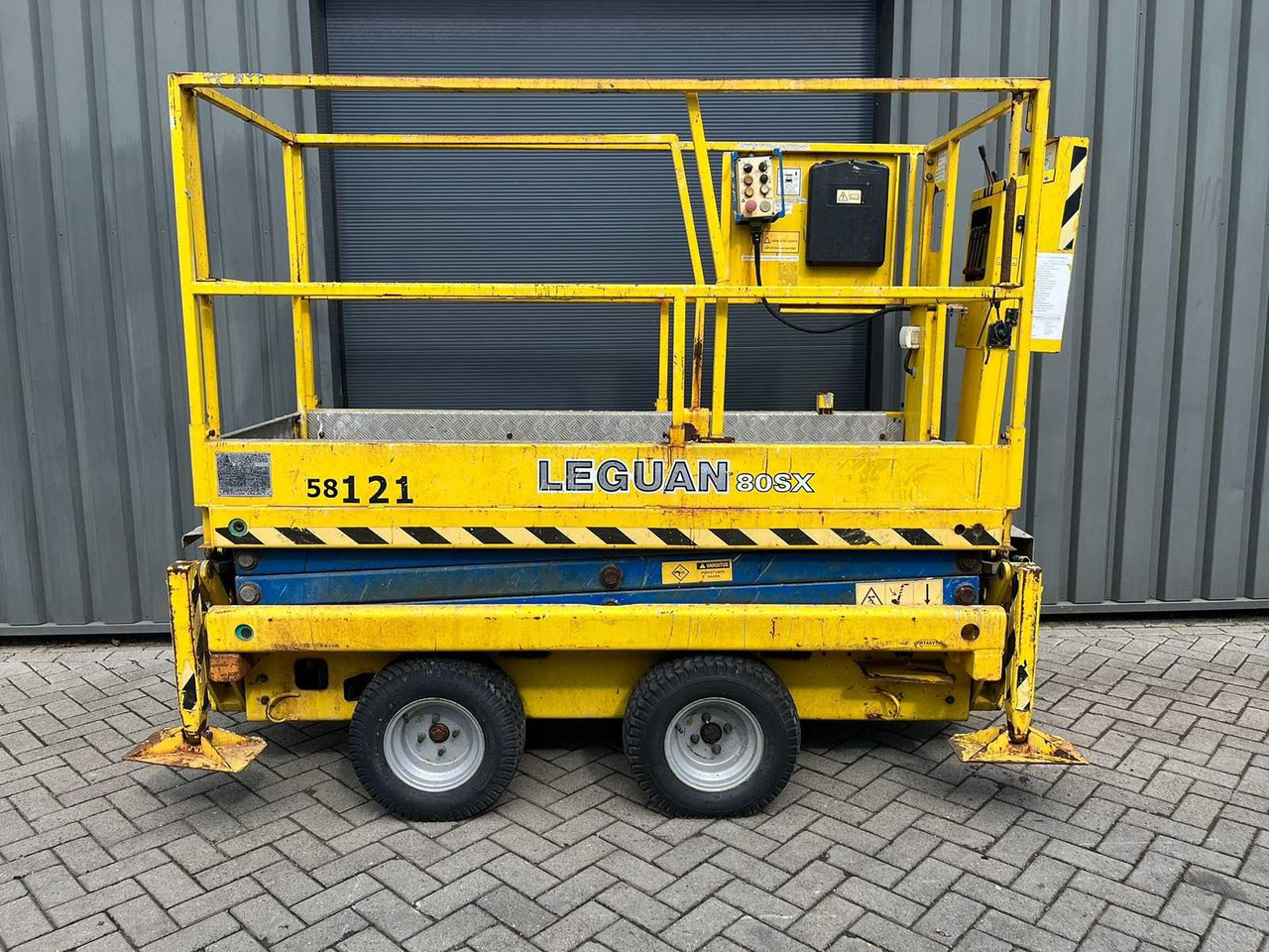 Leguaan 80SX - Lift: billede 1 Leguaan 80SX - Lift: billede 1