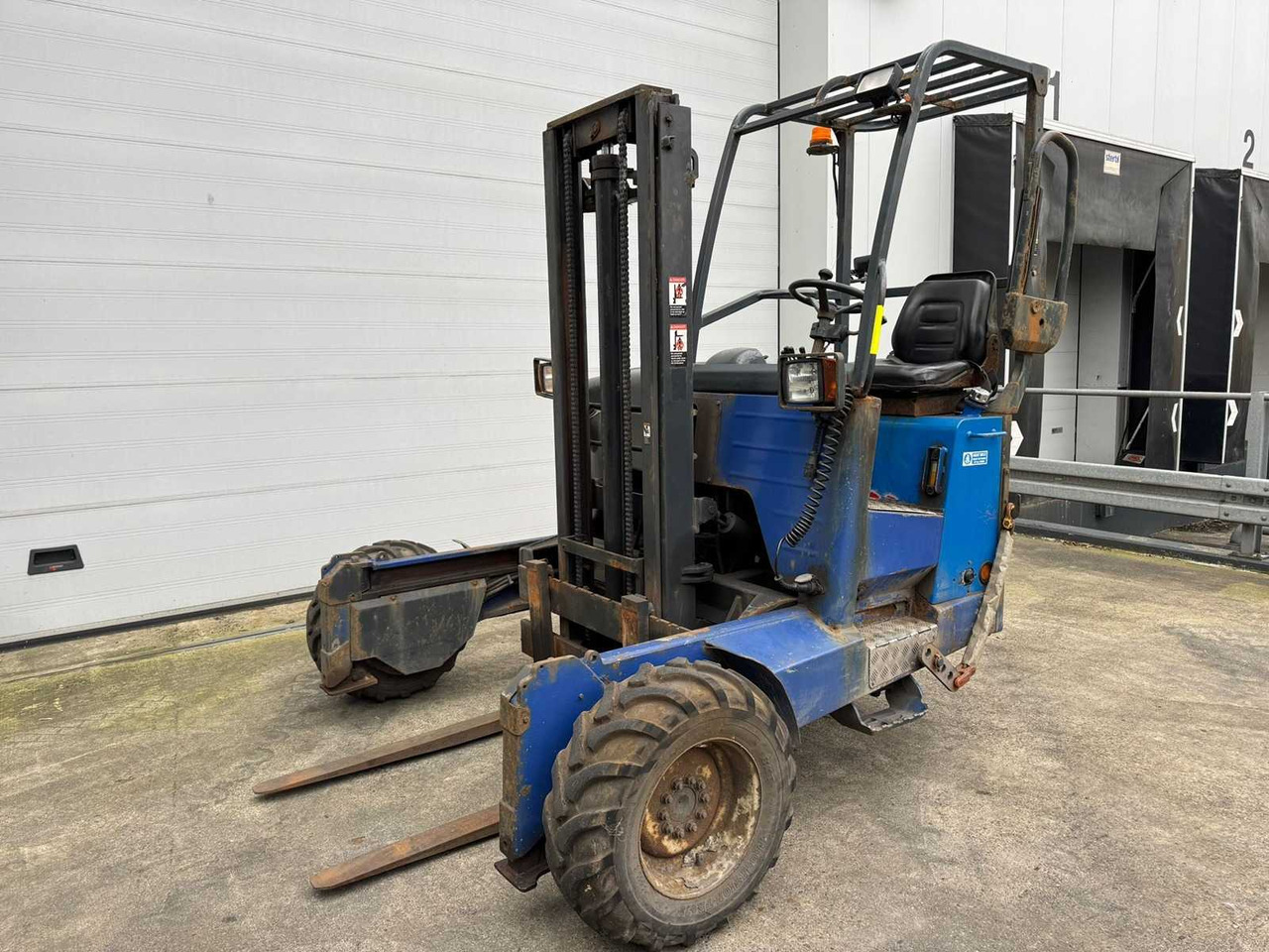 MOFFETT - 2006 - M-8-25.3-N - FORKLIFT - Gaffeltruck: billede 1 MOFFETT - 2006 - M-8-25.3-N - FORKLIFT - Gaffeltruck: billede 1