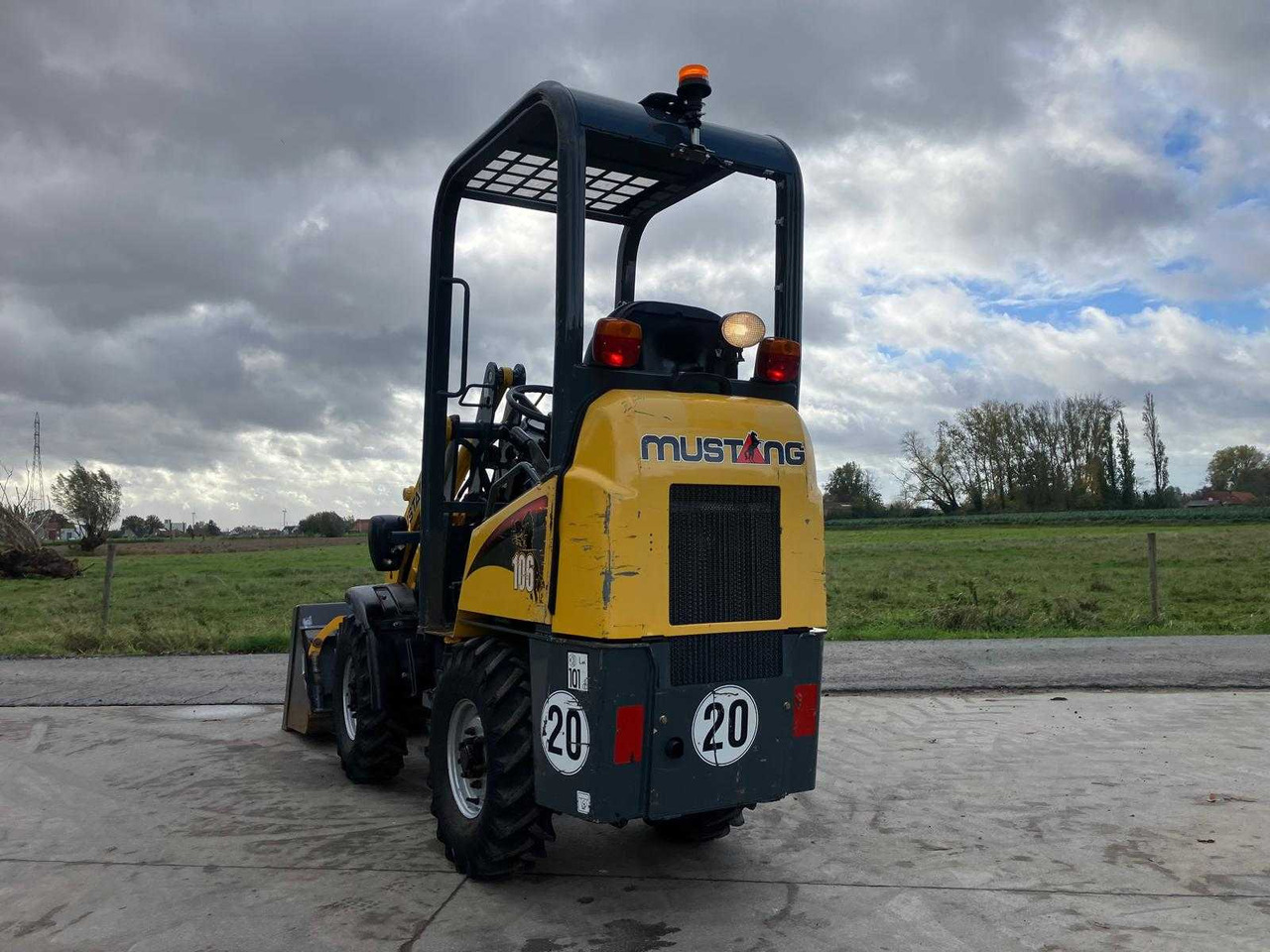 Gummihjulslæsser MUSTANG - AL 100 - SHOVEL - 2015: billede 10