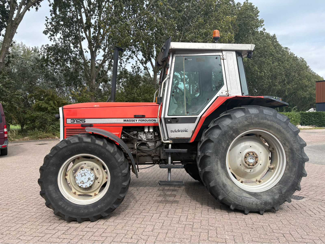 Massey Ferguson 3125 - Traktor: billede 3 Massey Ferguson 3125 - Traktor: billede 3