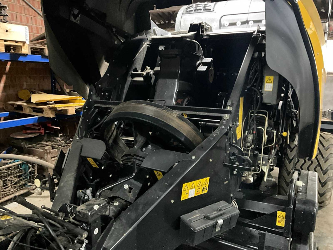 Firkant ballepresse New Holland BB1270: billede 8 Firkant ballepresse New Holland BB1270: billede 8