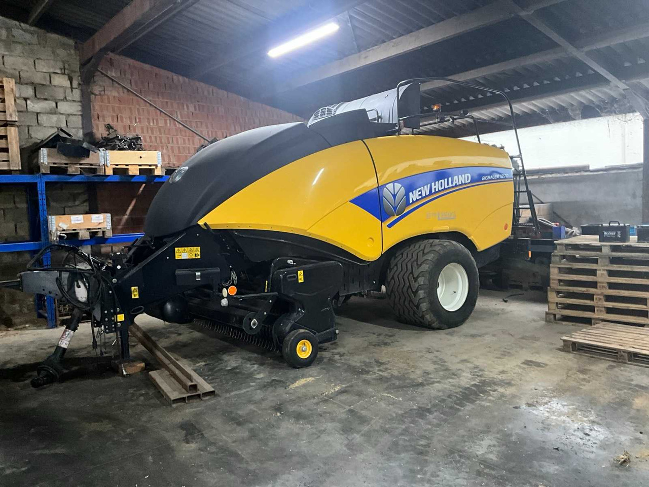 New Holland BB1270 - Firkant ballepresse: billede 3 New Holland BB1270 - Firkant ballepresse: billede 3