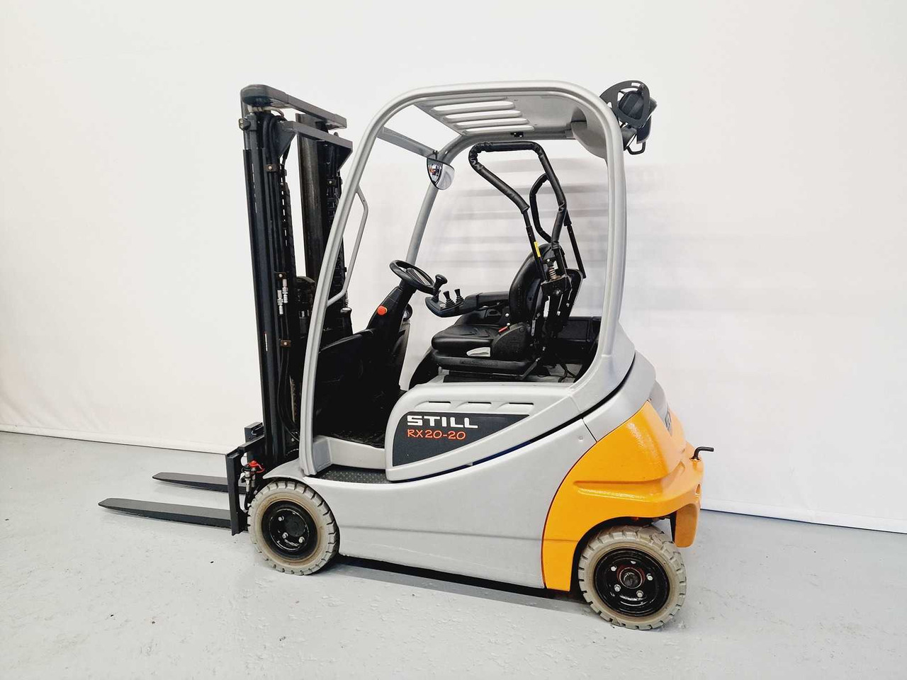 STILL - 2015 - RX20-20 - FORKLIFT - FREE-LIFT - SIDE-SHIFT, 4TH FUNCTION - Gaffeltruck: billede 3 STILL - 2015 - RX20-20 - FORKLIFT - FREE-LIFT - SIDE-SHIFT, 4TH FUNCTION - Gaffeltruck: billede 3