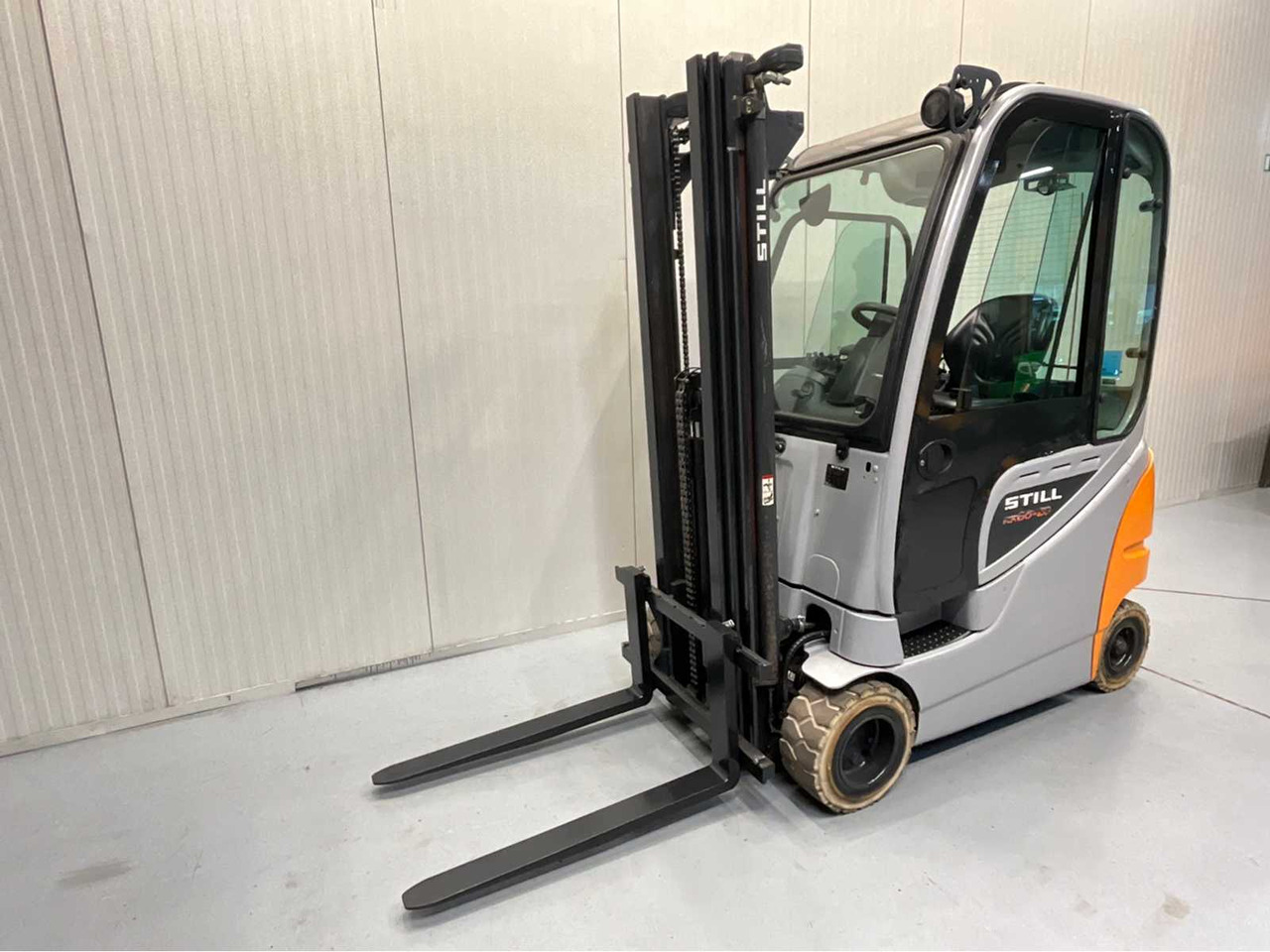 STILL - RX60-20 - FORKLIFT TRIPLEX - FREELIFT - CLOSED CABIN - BLUESPOT - 3RD AND 4TH FUNCTION - Gaffeltruck: billede 1 STILL - RX60-20 - FORKLIFT TRIPLEX - FREELIFT - CLOSED CABIN - BLUESPOT - 3RD AND 4TH FUNCTION - Gaffeltruck: billede 1