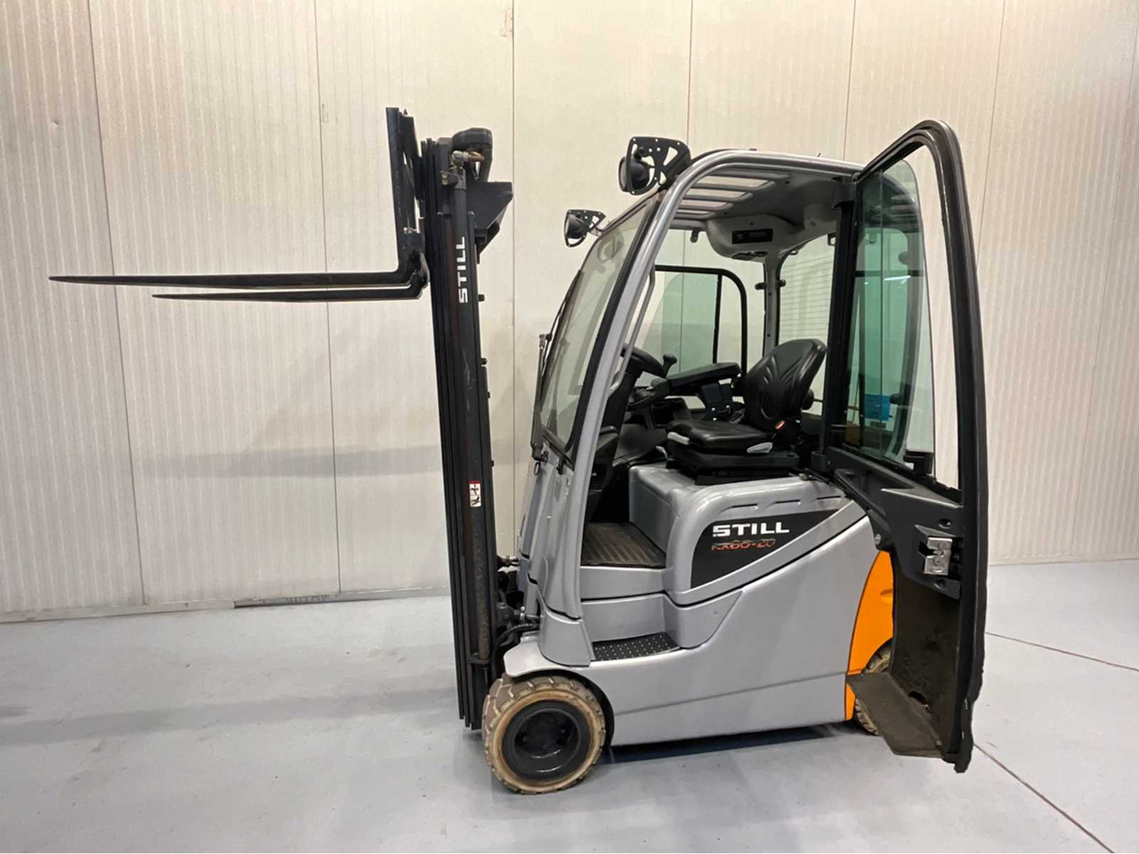 STILL - RX60-20 - FORKLIFT TRIPLEX - FREELIFT - CLOSED CABIN - BLUESPOT - 3RD AND 4TH FUNCTION - Gaffeltruck: billede 2 STILL - RX60-20 - FORKLIFT TRIPLEX - FREELIFT - CLOSED CABIN - BLUESPOT - 3RD AND 4TH FUNCTION - Gaffeltruck: billede 2