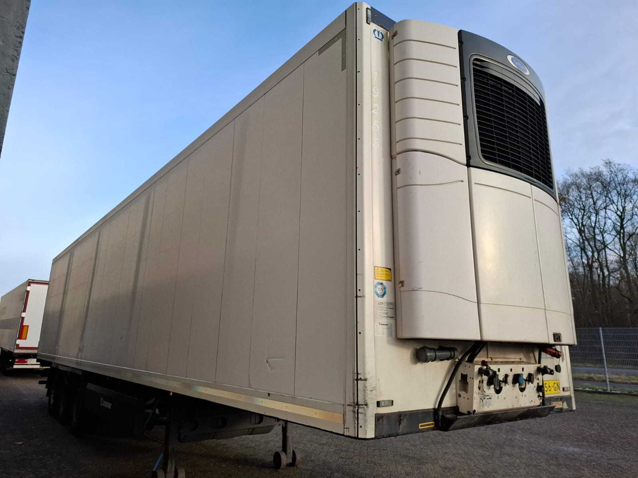 KRONE - 2016 - TKS MEETHANG - SEMI-TRAILER - Sættevogn: billede 1 KRONE - 2016 - TKS MEETHANG - SEMI-TRAILER - Sættevogn: billede 1