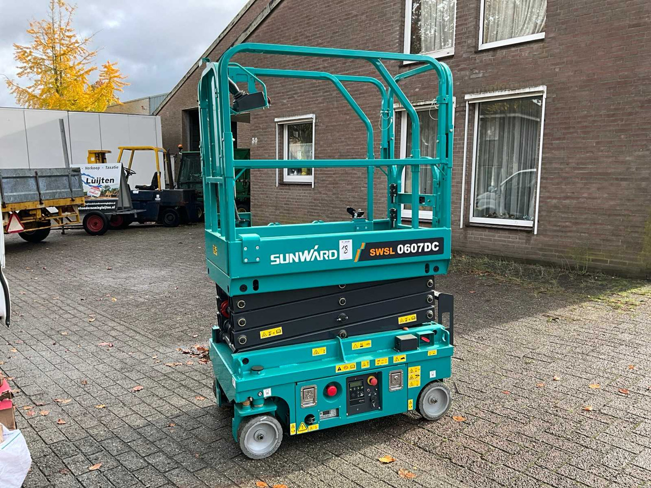 Sunward SUNWARD SWSL 0607 DC SCISSOR LIFT - Lift: billede 1 Sunward SUNWARD SWSL 0607 DC SCISSOR LIFT - Lift: billede 1