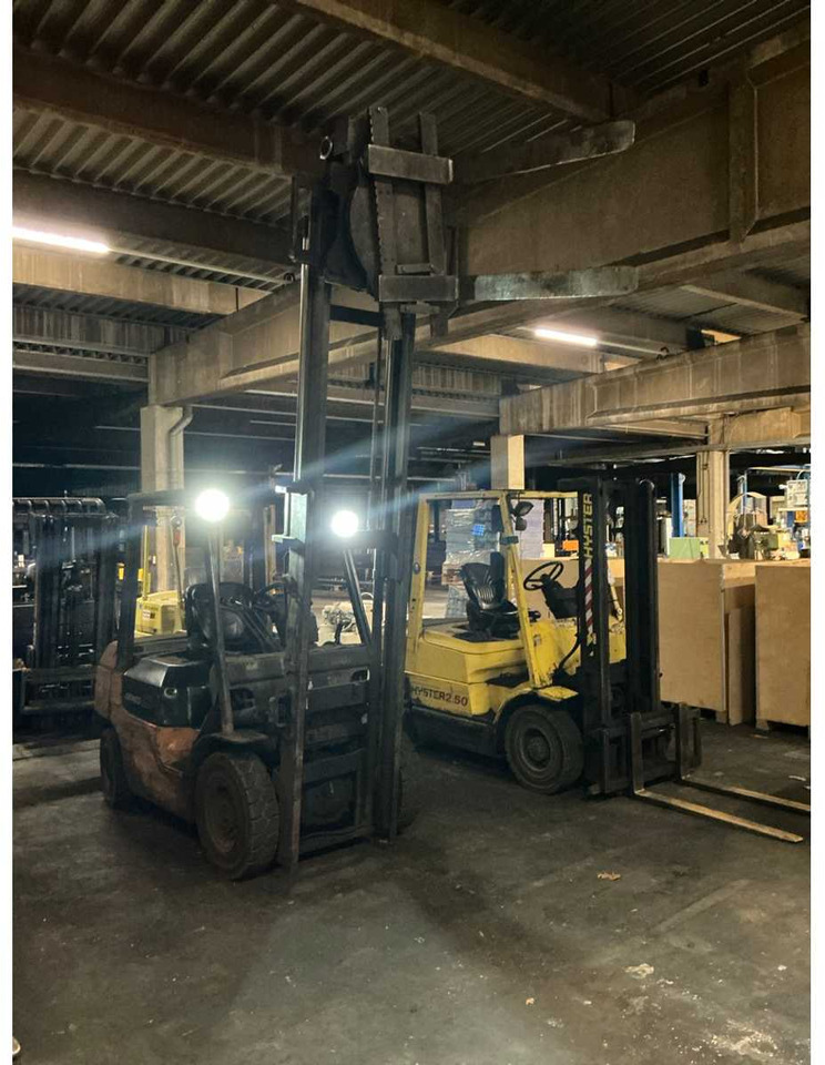 TOYOTA GENEO 25 FORKLIFT WITH ROTATING CARRIAGE - Gaffeltruck: billede 4 TOYOTA GENEO 25 FORKLIFT WITH ROTATING CARRIAGE - Gaffeltruck: billede 4