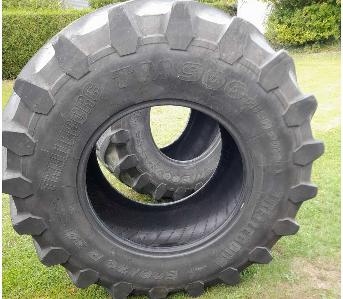 Trelleborg TM900 tubless - Dæk og fælge for Traktor: billede 1 Trelleborg TM900 tubless - Dæk og fælge for Traktor: billede 1